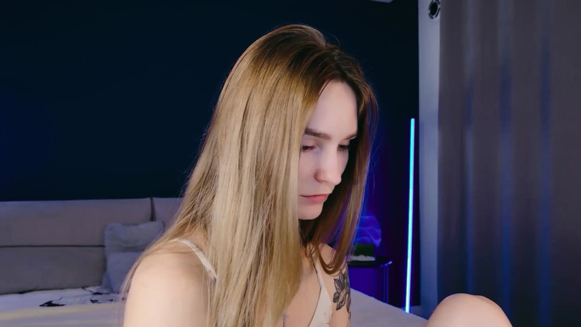 Gallery image thumbnail from Miliain's myfreecams stream on, 11/30/2025, 14:10 image 19 of 20