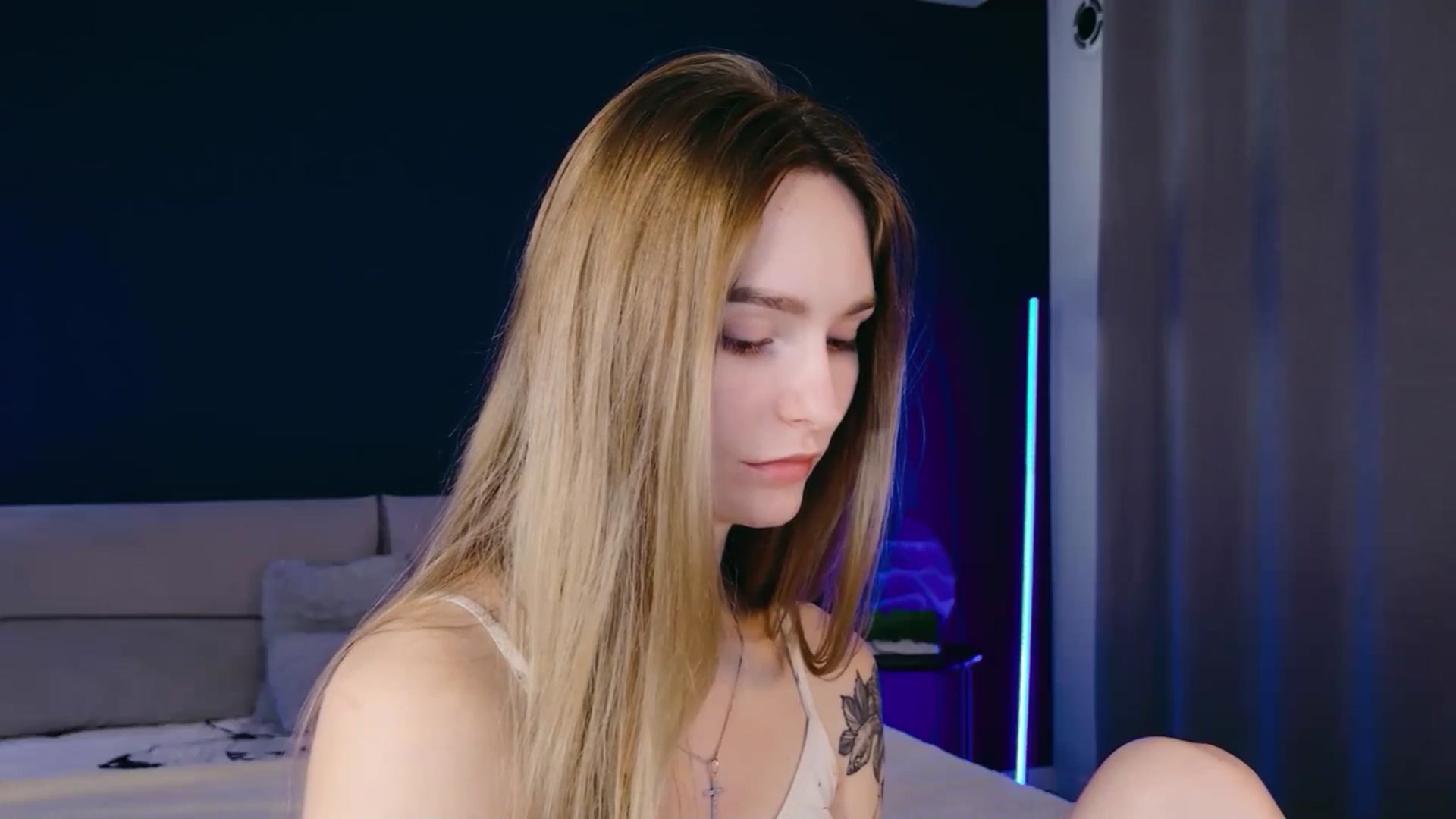 Gallery image thumbnail from Miliain's myfreecams stream on, 11/30/2025, 14:10 image 18 of 20