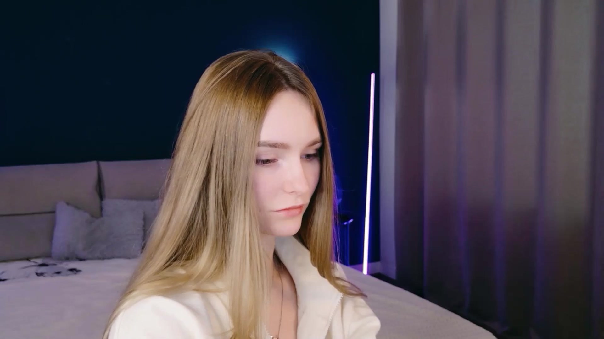 Gallery image thumbnail from Miliain's myfreecams stream on, 12/07/2025, 11:18 image 9 of 20