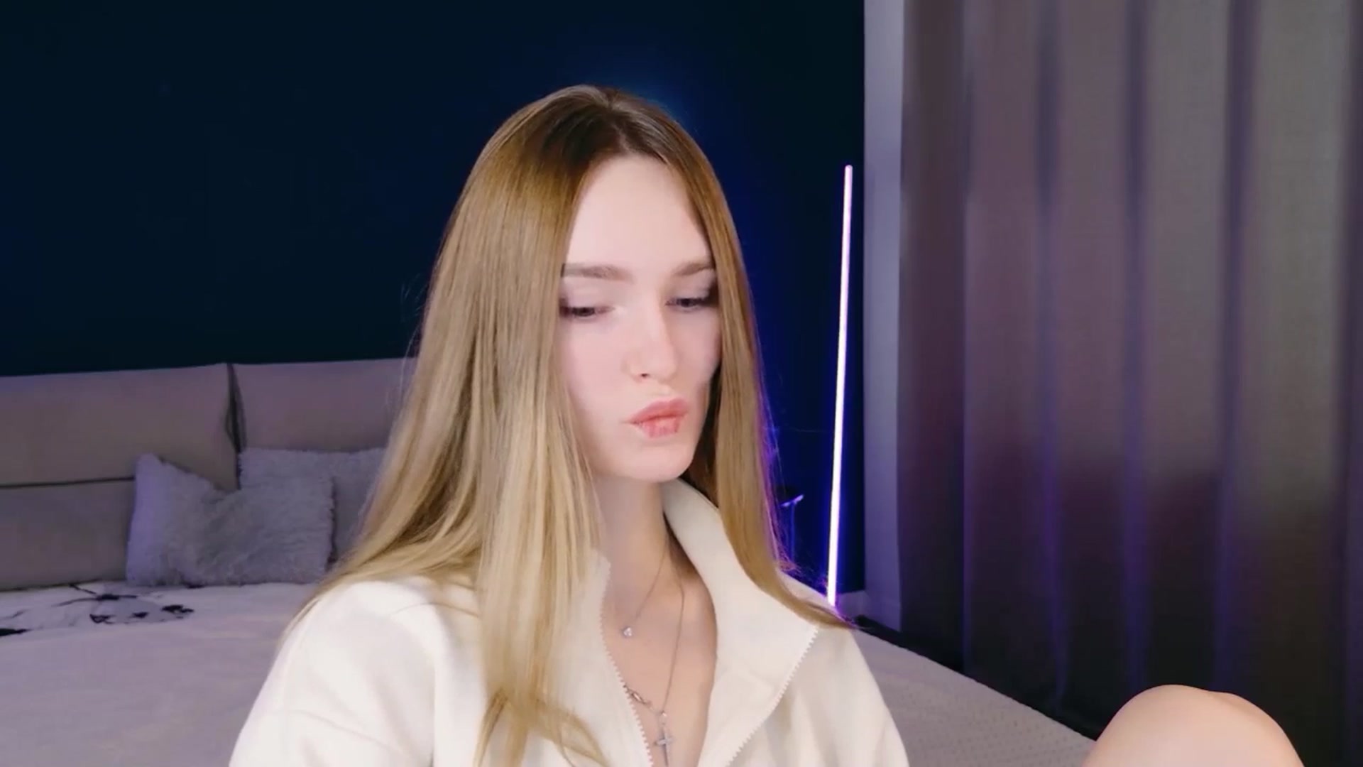Gallery image thumbnail from Miliain's myfreecams stream on, 12/07/2025, 11:18 image 6 of 20