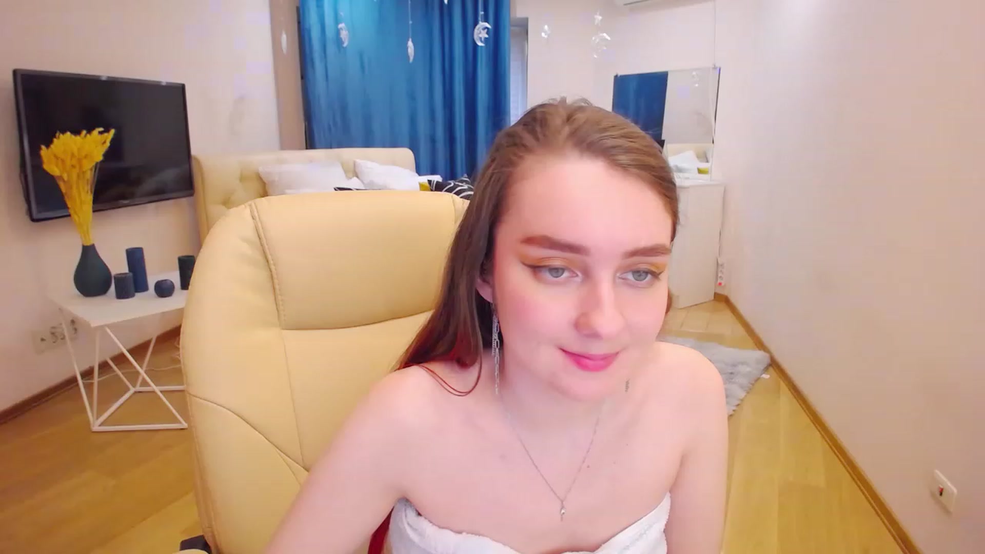 Gallery image thumbnail from Milim_Nava's myfreecams stream on, 03/30/2023, 14:17 image 14 of 20
