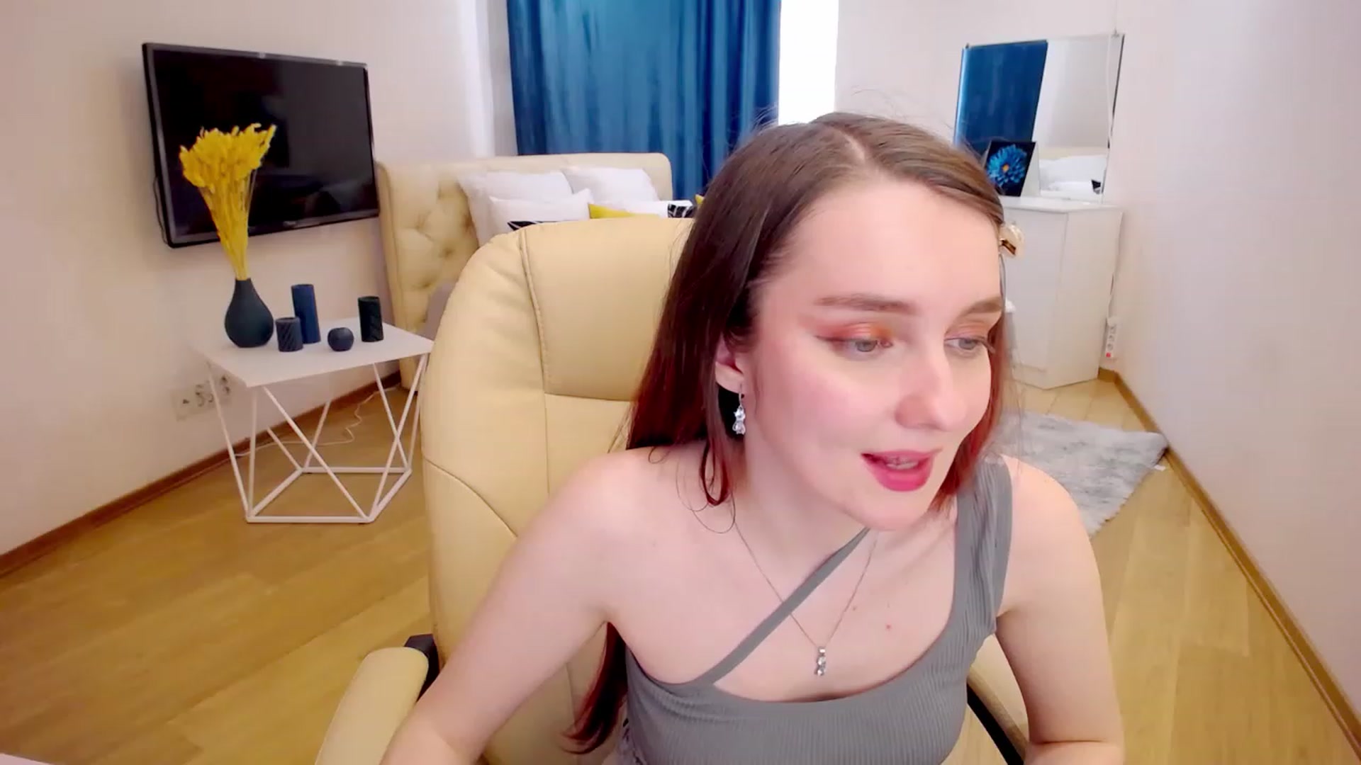 Gallery image thumbnail from Milim_Nava's myfreecams stream on, 04/03/2023, 13:56 image 3 of 20