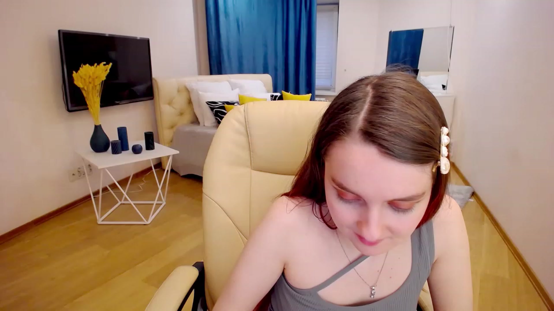 Gallery image thumbnail from Milim_Nava's myfreecams stream on, 04/03/2023, 15:52 image 3 of 20