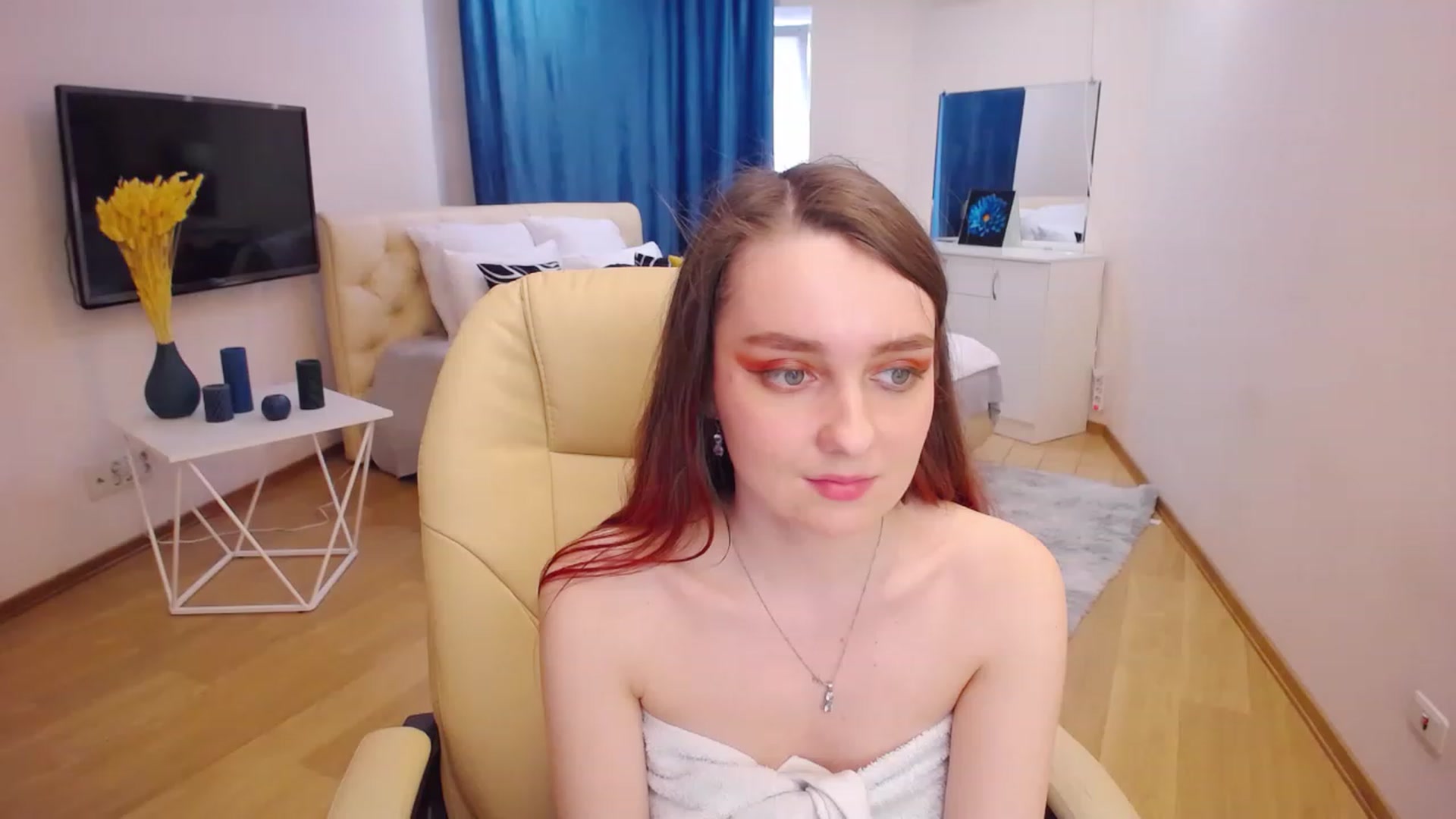 Gallery image thumbnail from Milim_Nava's myfreecams stream on, 04/05/2023, 07:46 image 16 of 20