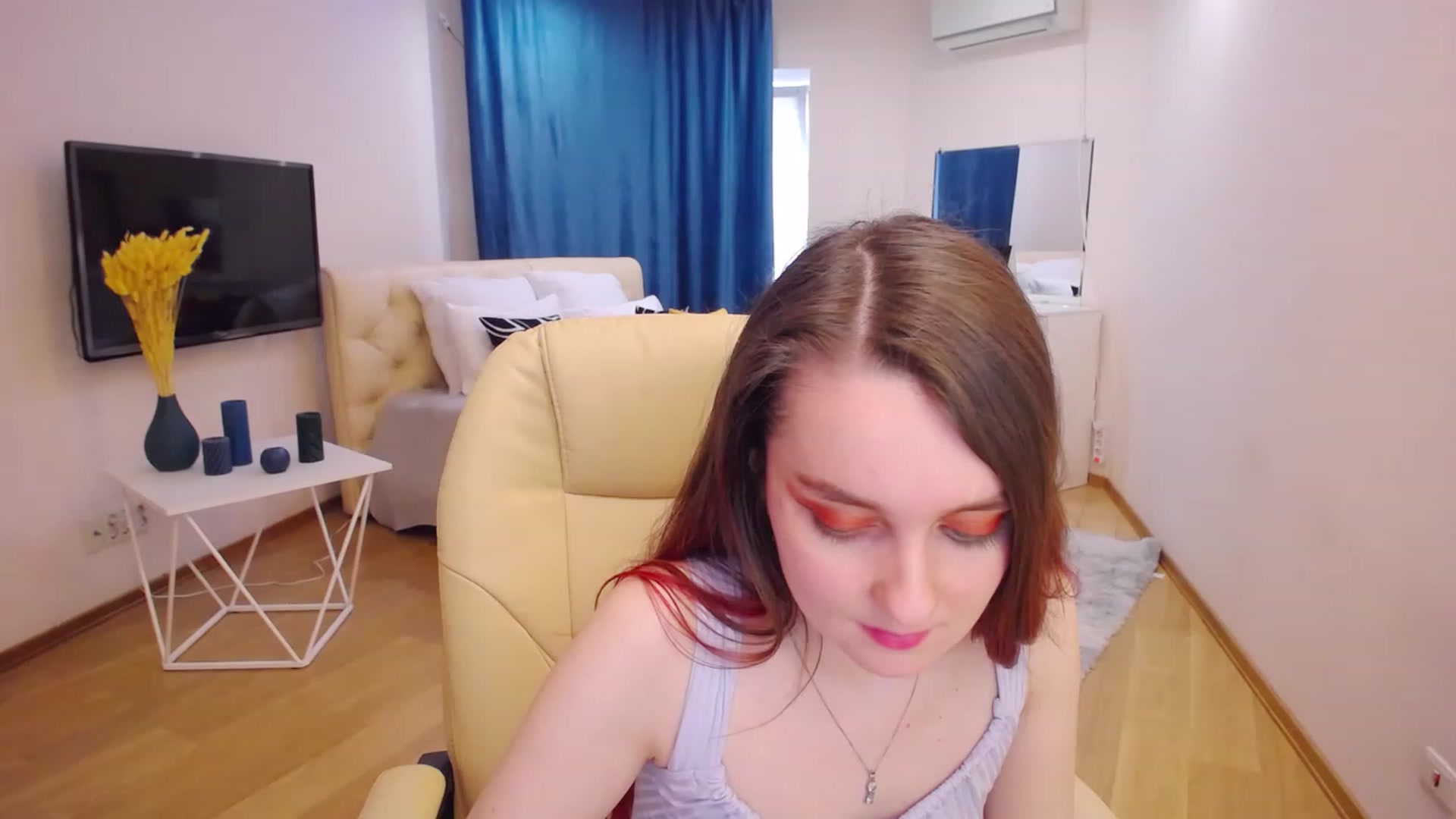 Gallery image thumbnail from Milim_Nava's myfreecams stream on, 04/05/2023, 09:54 image 3 of 20