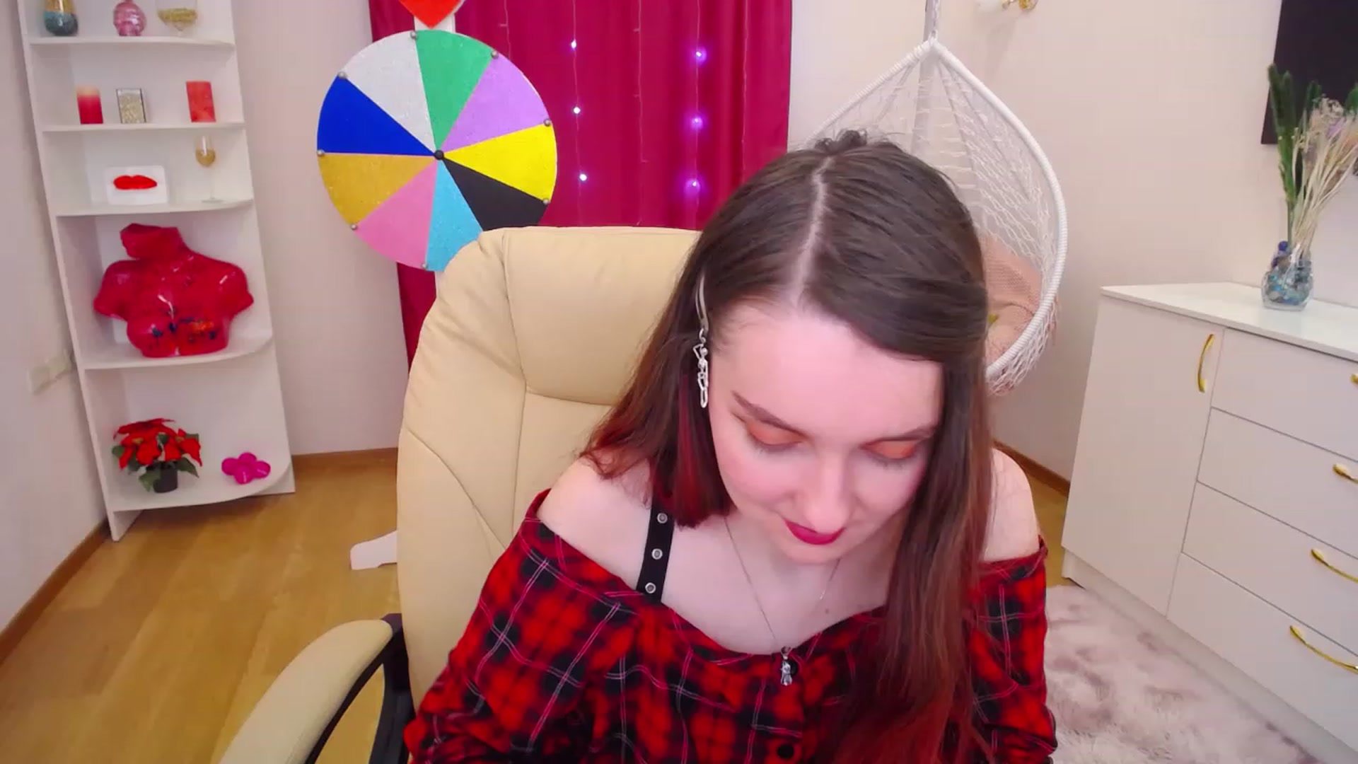 Gallery image thumbnail from Milim_Nava's myfreecams stream on, 04/07/2023, 07:46 image 2 of 20