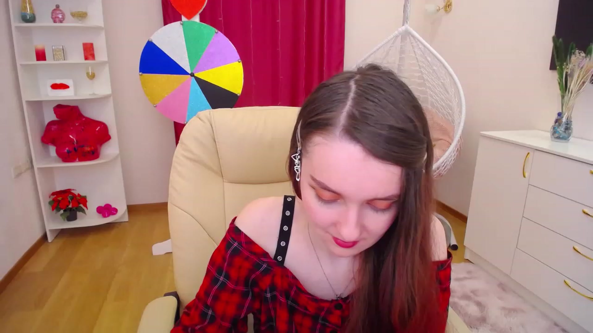 Gallery image thumbnail from Milim_Nava's myfreecams stream on, 04/07/2023, 09:19 image 4 of 20