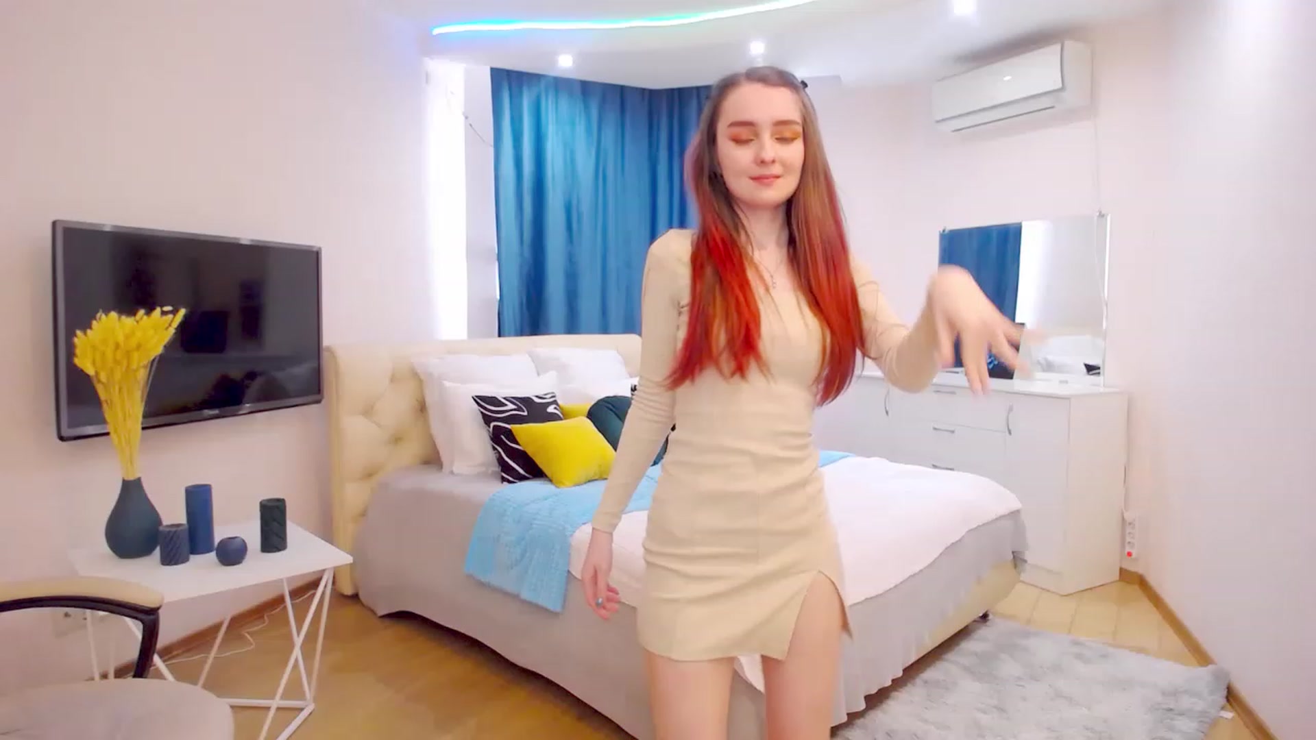 Gallery image thumbnail from Milim_Nava's myfreecams stream on, 04/08/2023, 11:54 image 19 of 20