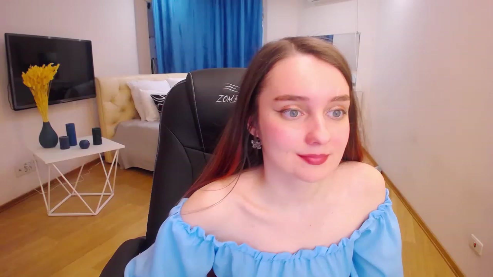 Gallery image thumbnail from Milim_Nava's myfreecams stream on, 04/14/2023, 09:49 image 2 of 20