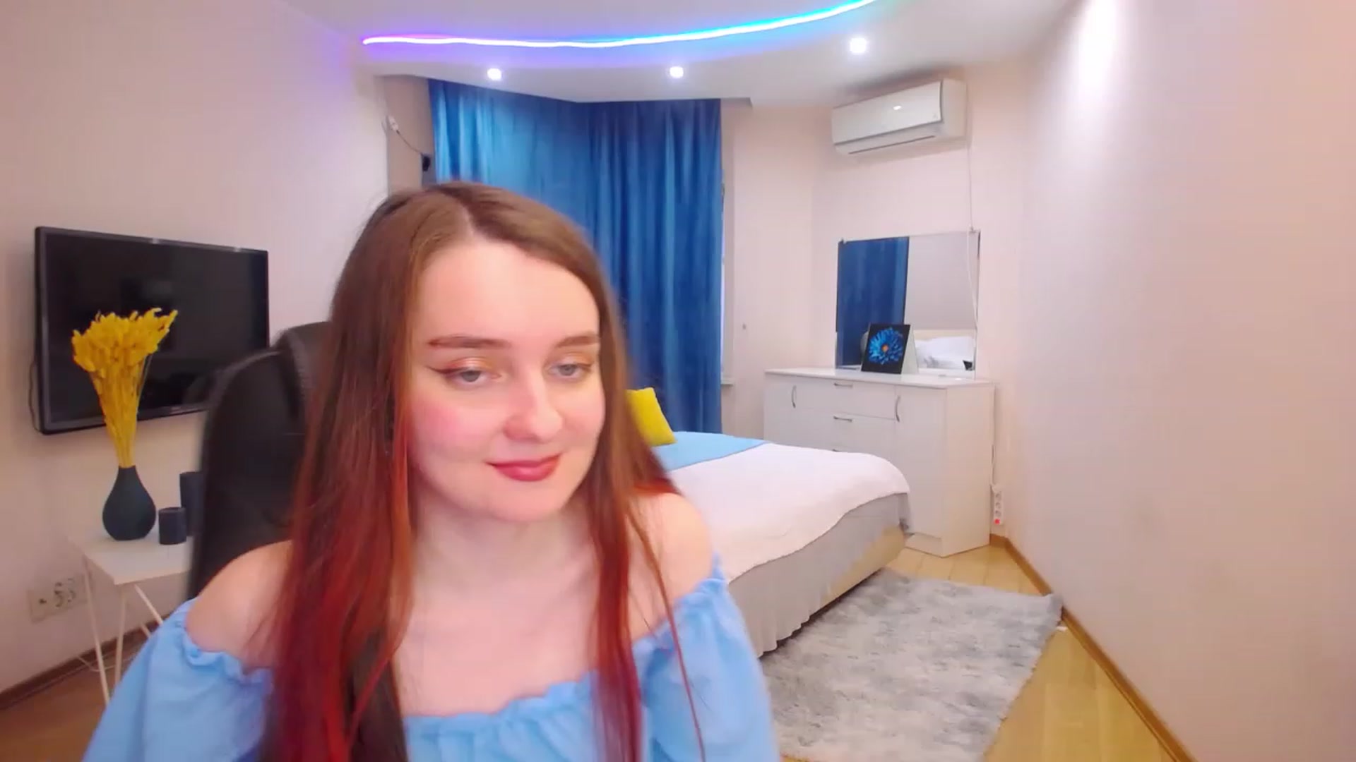 Gallery image thumbnail from Milim_Nava's myfreecams stream on, 04/14/2023, 09:49 image 9 of 20