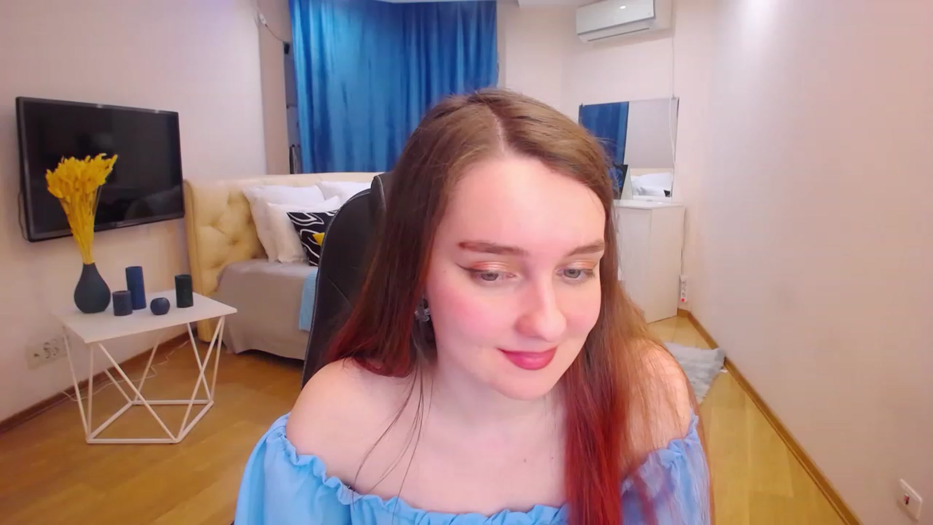 Gallery image thumbnail from Milim_Nava's myfreecams stream on, 04/14/2023, 09:49 image 18 of 20