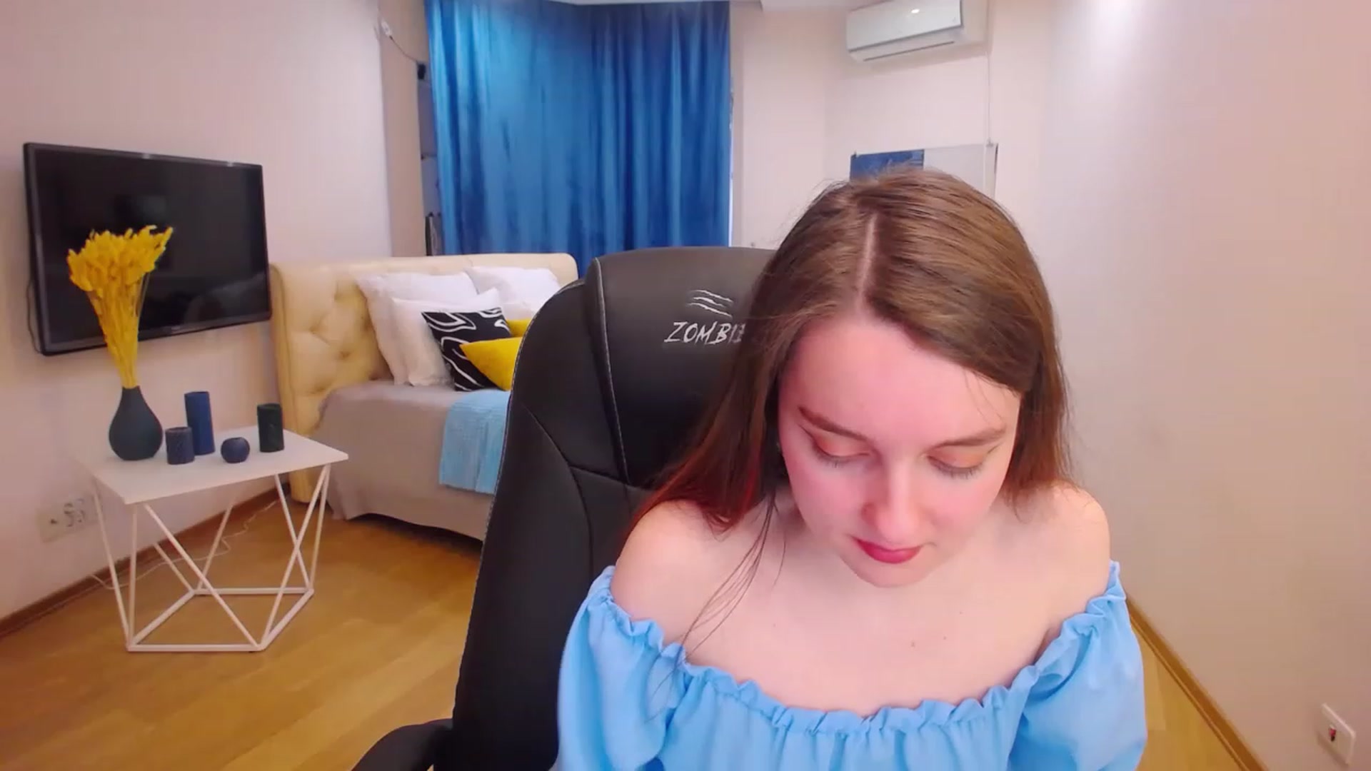 Gallery image thumbnail from Milim_Nava's myfreecams stream on, 04/14/2023, 09:49 image 16 of 20