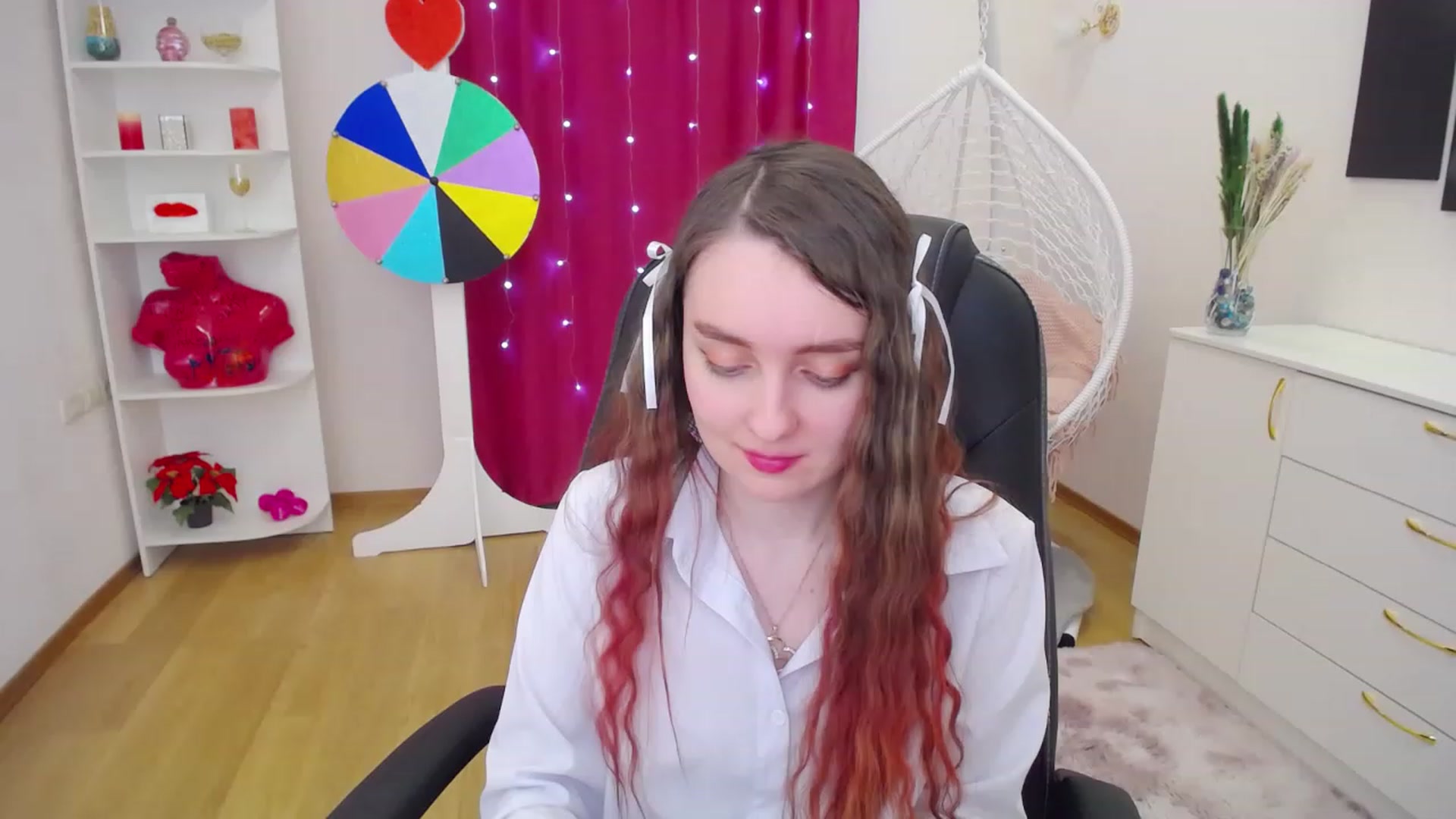 Gallery image thumbnail from Milim_Nava's myfreecams stream on, 04/16/2023, 09:47 image 4 of 20