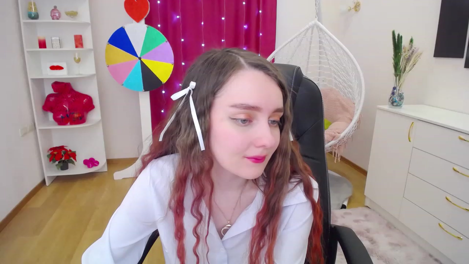 Gallery image thumbnail from Milim_Nava's myfreecams stream on, 04/16/2023, 09:47 image 5 of 20