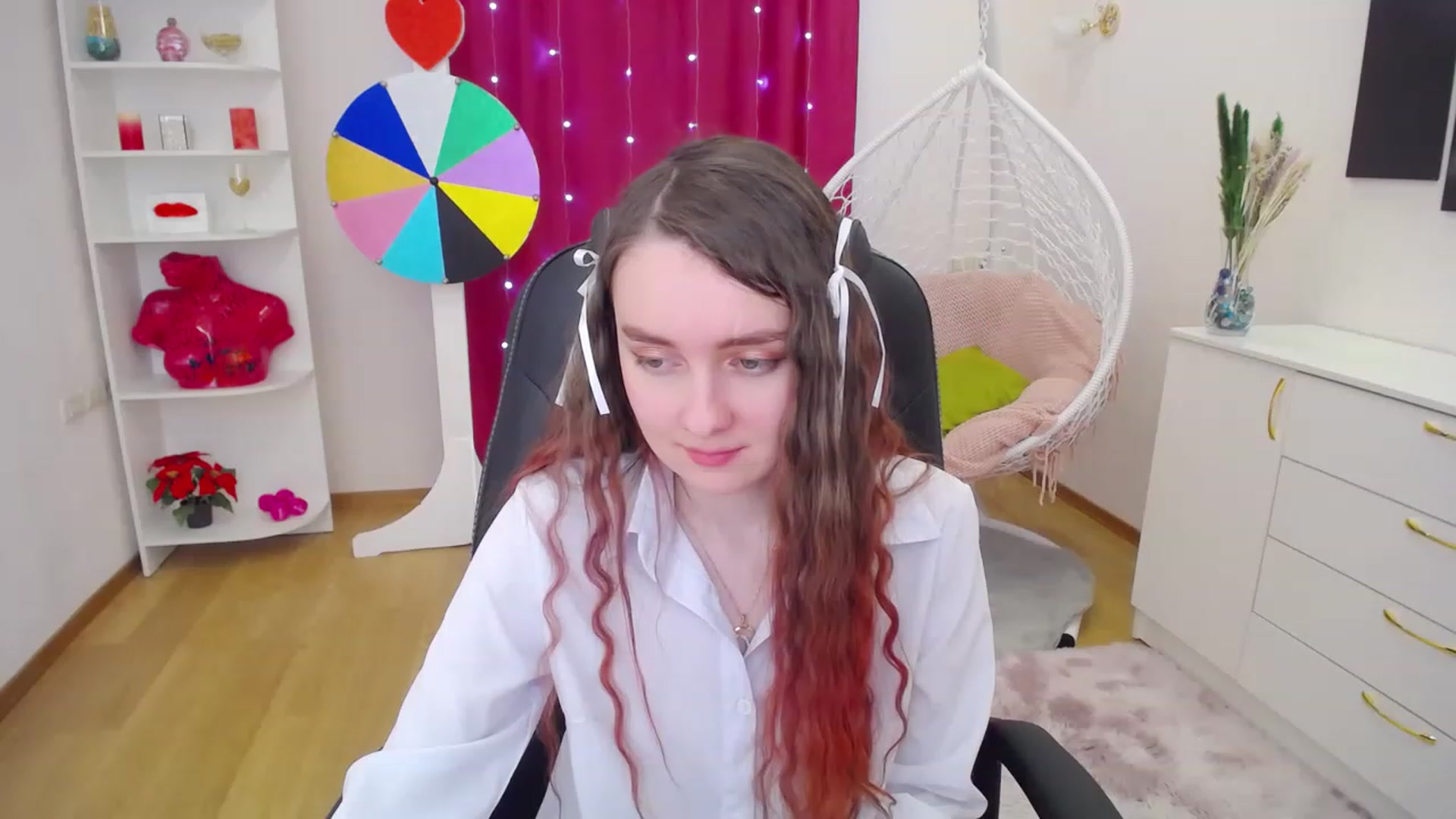 Gallery image thumbnail from Milim_Nava's myfreecams stream on, 04/16/2023, 09:47 image 3 of 20