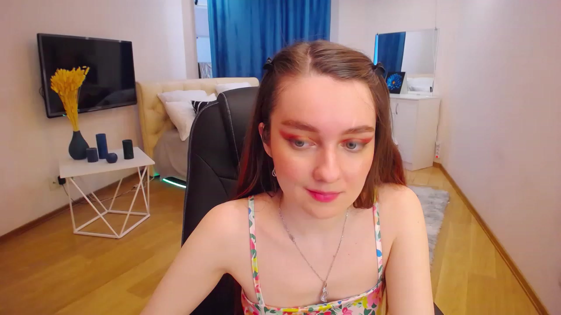 Gallery image thumbnail from Milim_Nava's myfreecams stream on, 04/24/2023, 11:13 image 19 of 20