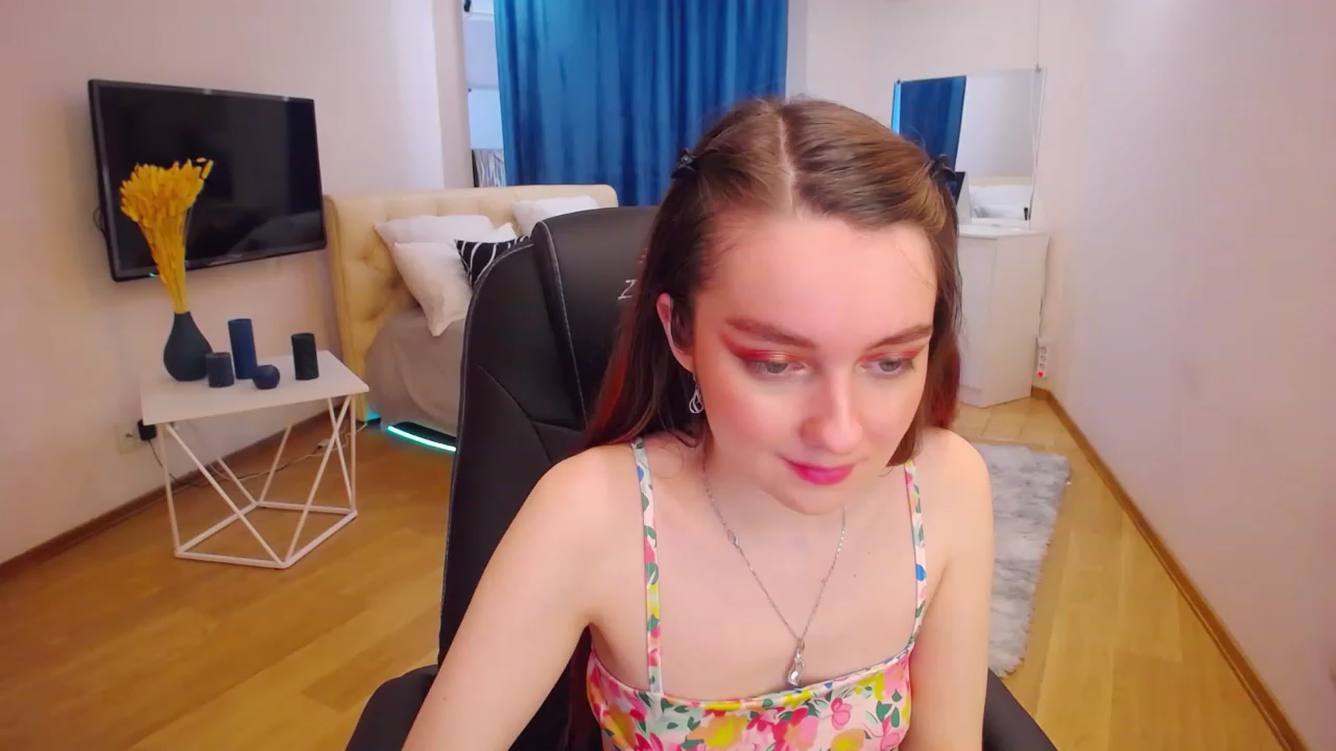 Gallery image thumbnail from Milim_Nava's myfreecams stream on, 04/24/2023, 11:13 image 18 of 20