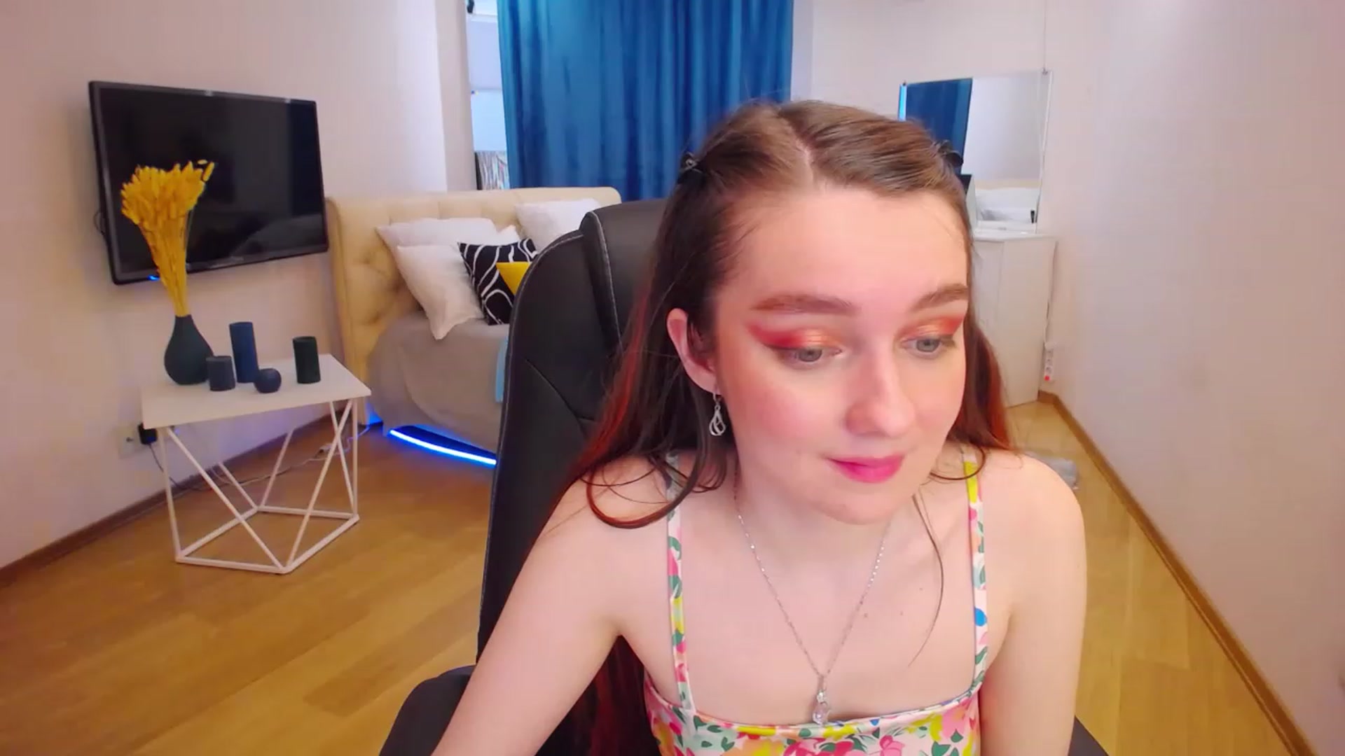 Gallery image thumbnail from Milim_Nava's myfreecams stream on, 04/24/2023, 12:12 image 3 of 20