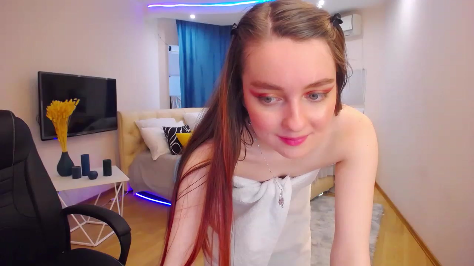 Gallery image thumbnail from Milim_Nava's myfreecams stream on, 04/24/2023, 12:12 image 19 of 20