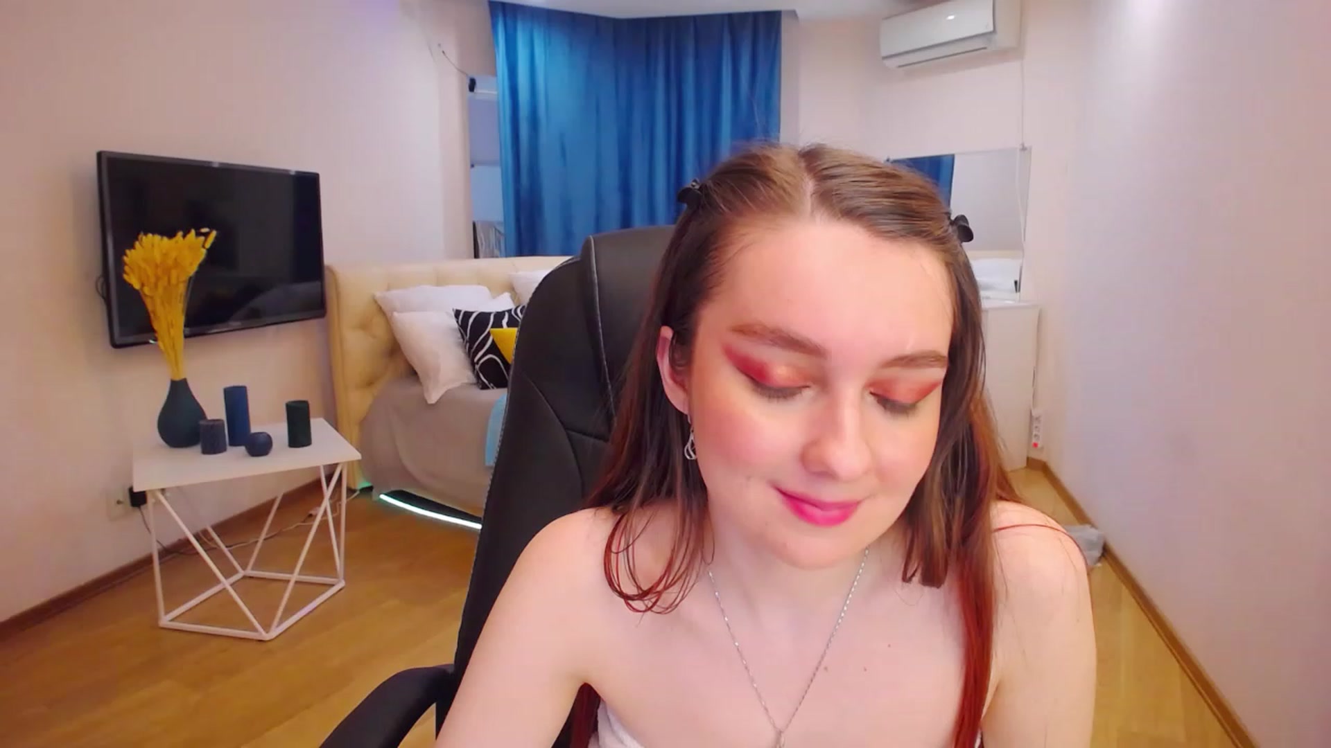 Gallery image thumbnail from Milim_Nava's myfreecams stream on, 04/24/2023, 13:39 image 20 of 20