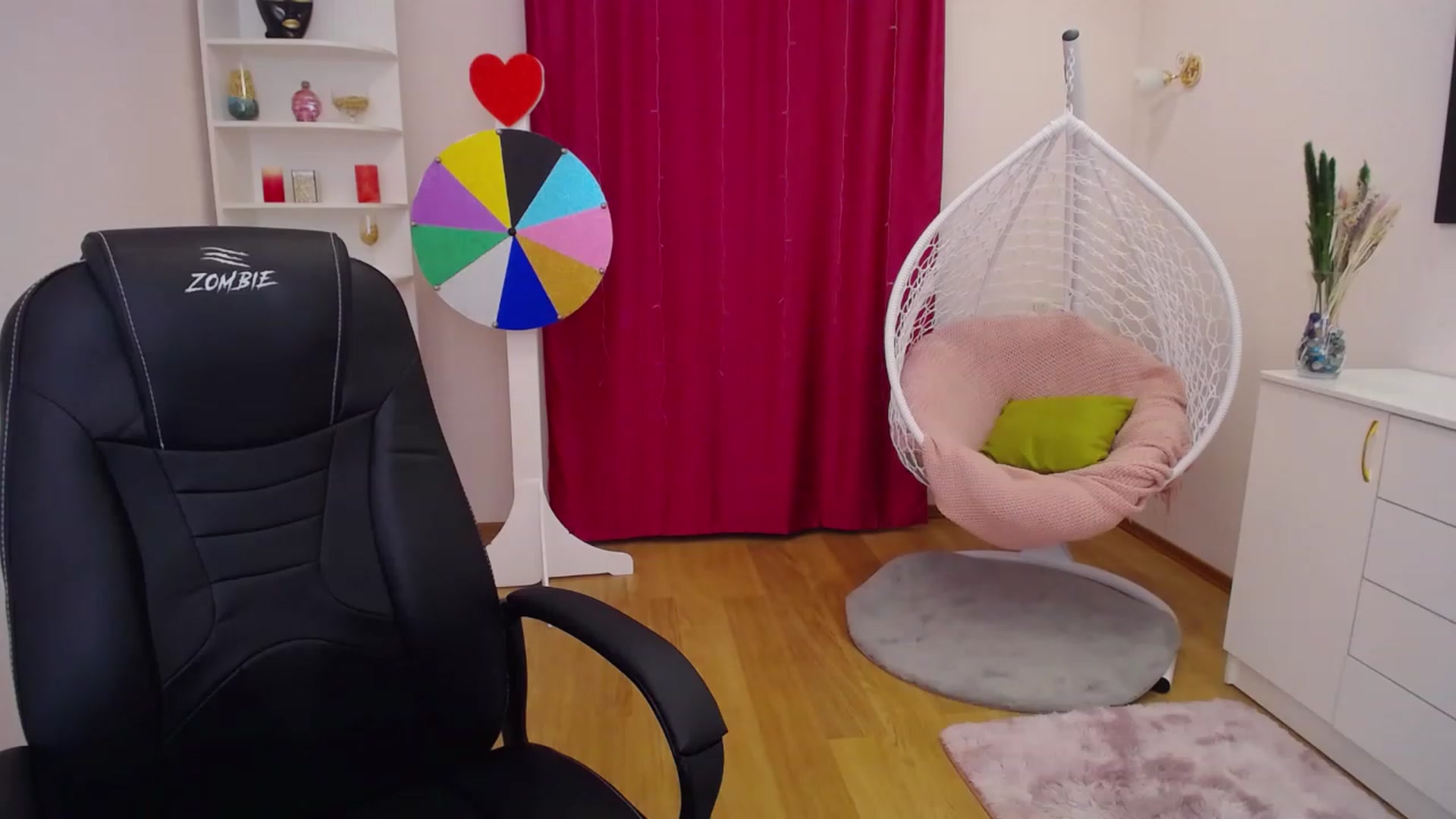 Gallery image thumbnail from Milim_Nava's myfreecams stream on, 04/26/2023, 09:08 image 7 of 20