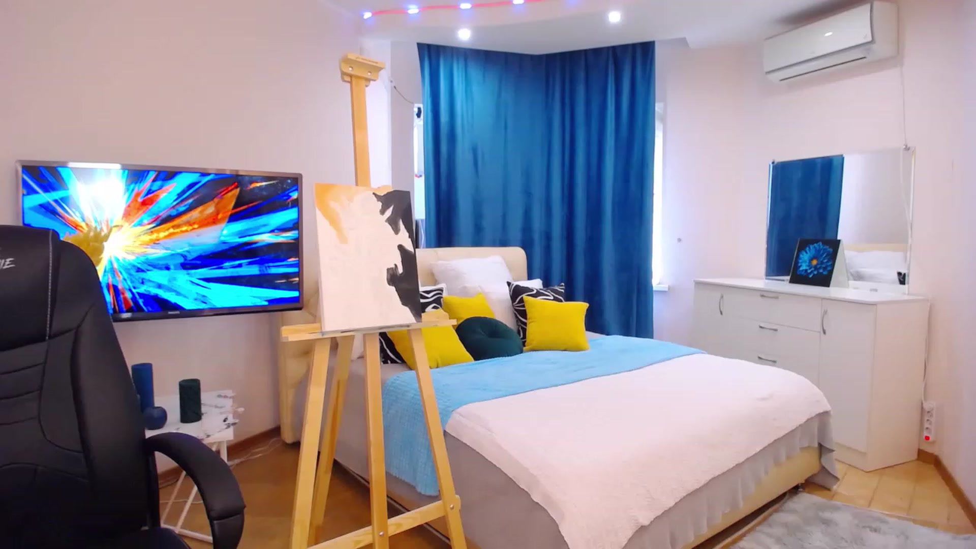 Gallery image thumbnail from Milim_Nava's myfreecams stream on, 04/30/2023, 13:46 image 8 of 20