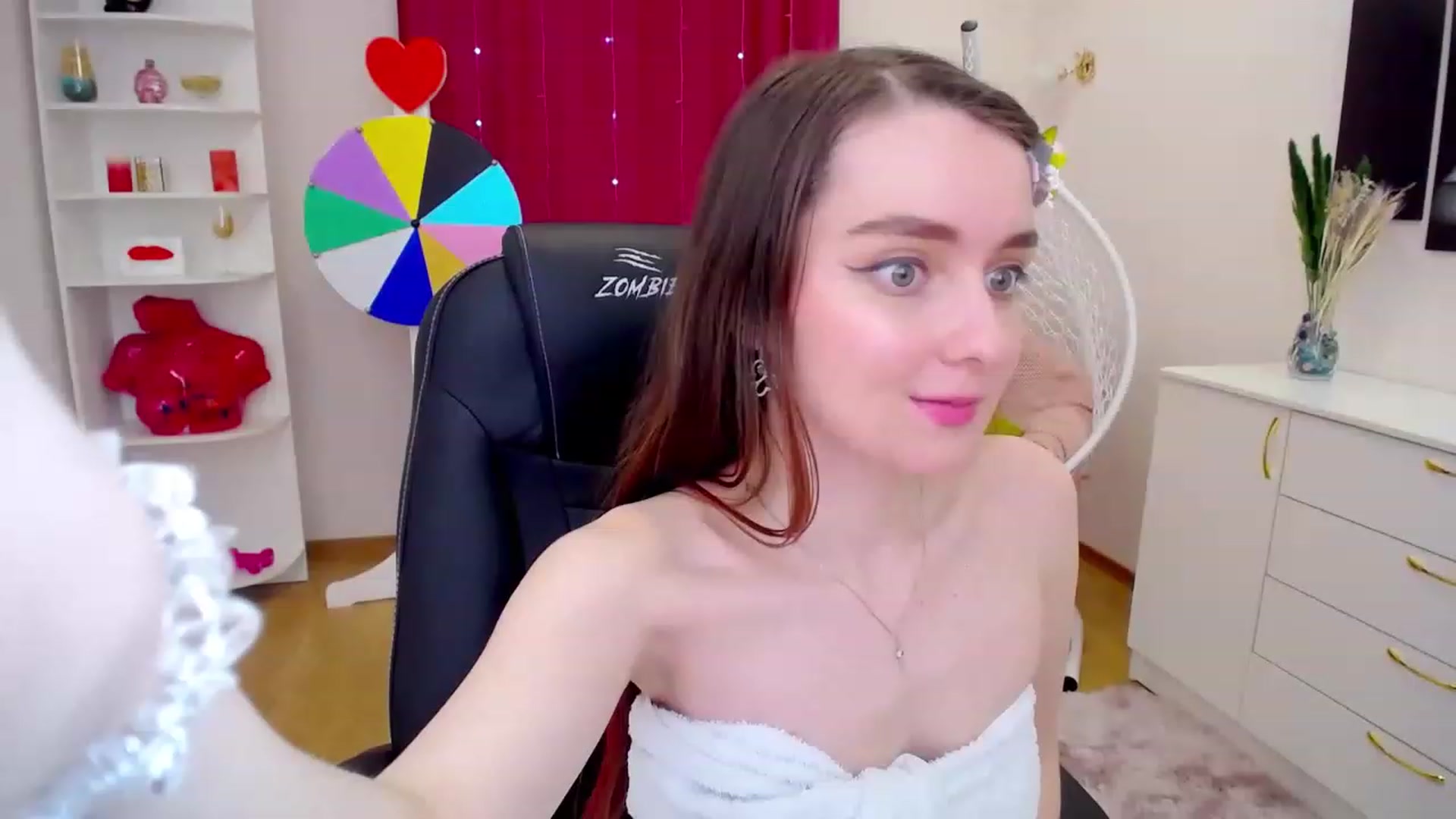 Gallery image thumbnail from Milim_Nava's myfreecams stream on, 05/01/2023, 08:43 image 4 of 20
