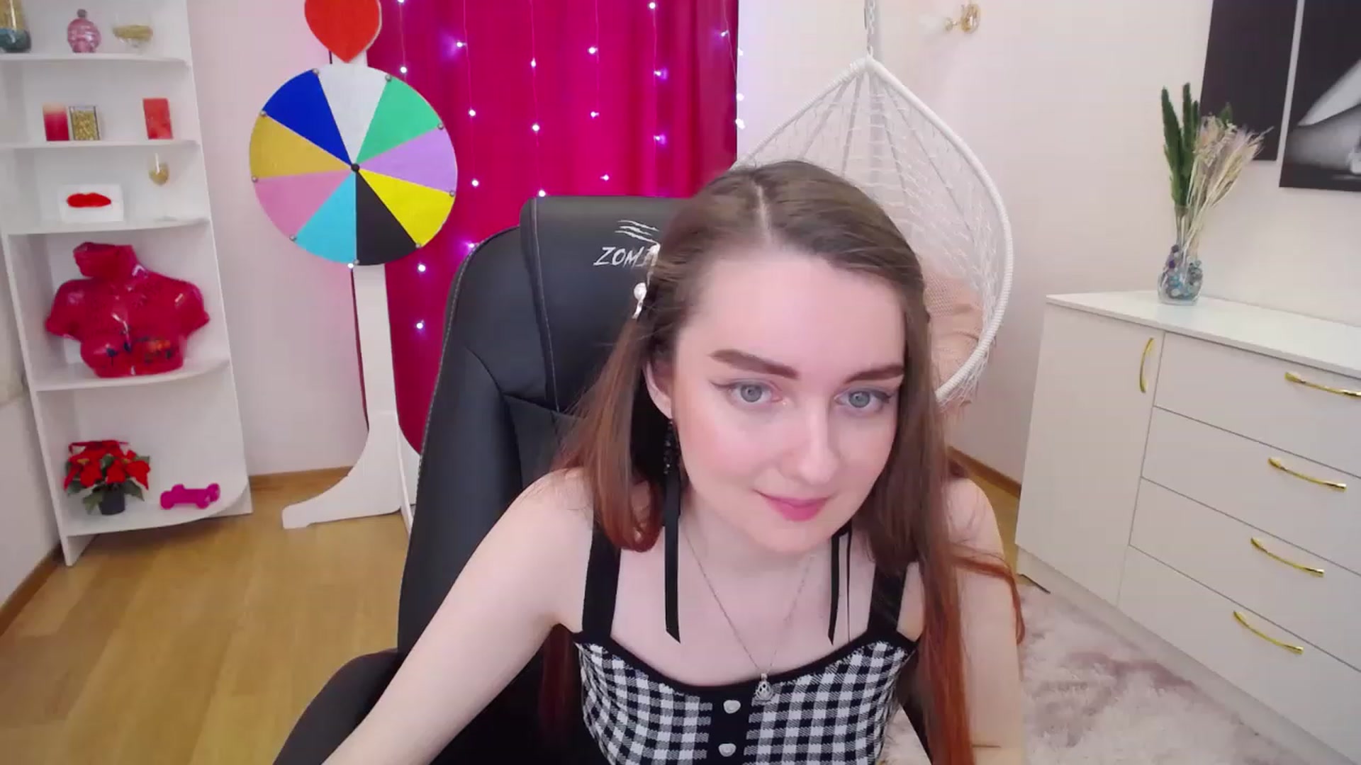 Gallery image thumbnail from Milim_Nava's myfreecams stream on, 05/04/2023, 12:46 image 12 of 20