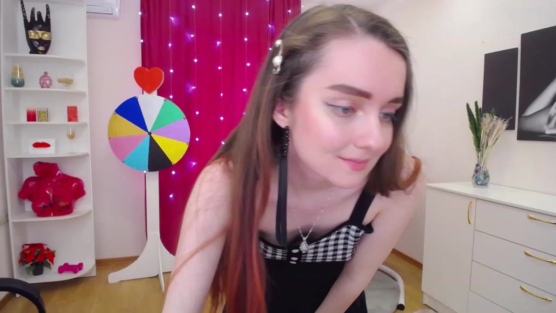 Gallery image thumbnail from Milim_Nava's myfreecams stream on, 05/04/2023, 12:46 image 2 of 20