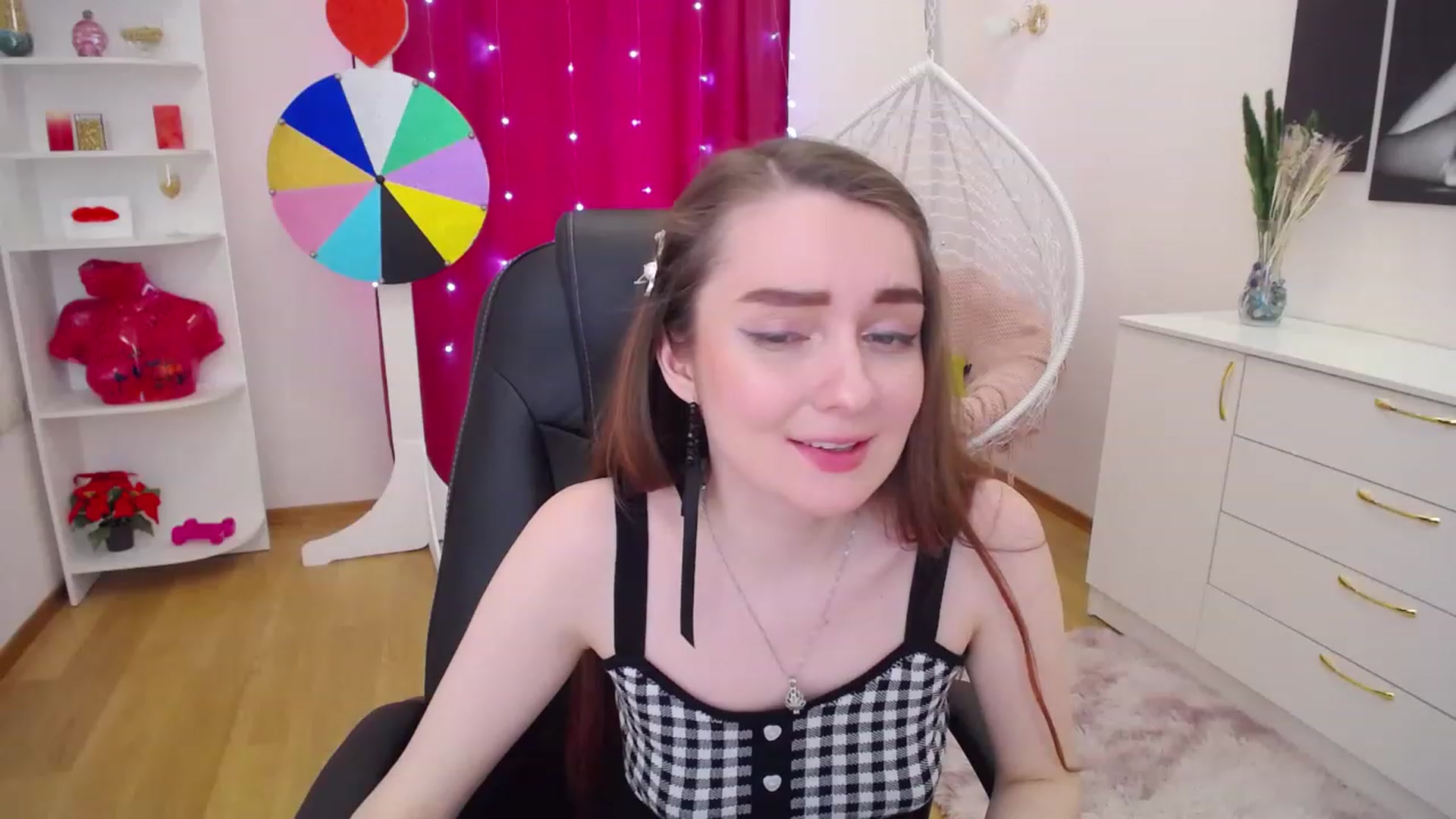 Gallery image thumbnail from Milim_Nava's myfreecams stream on, 05/04/2023, 12:46 image 3 of 20