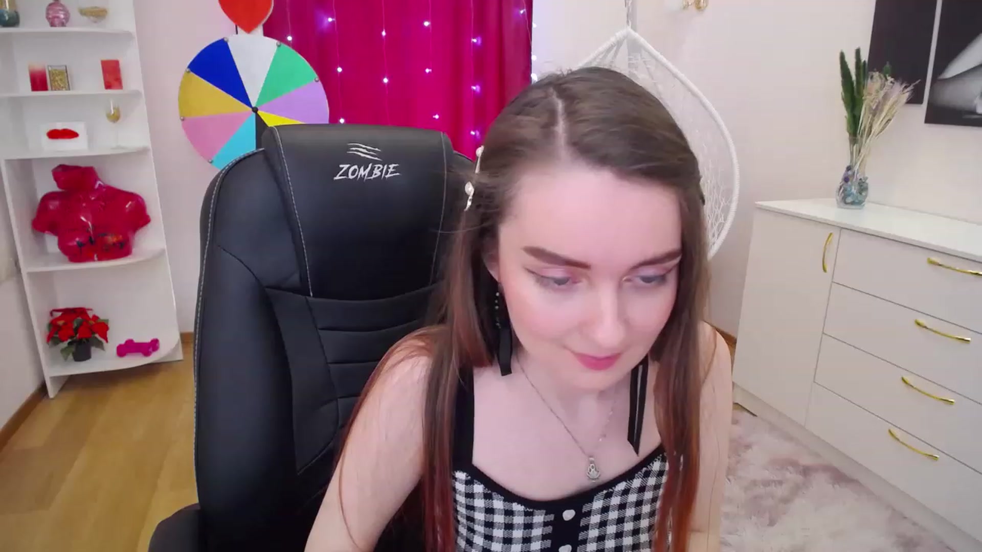 Gallery image thumbnail from Milim_Nava's myfreecams stream on, 05/04/2023, 12:46 image 19 of 20