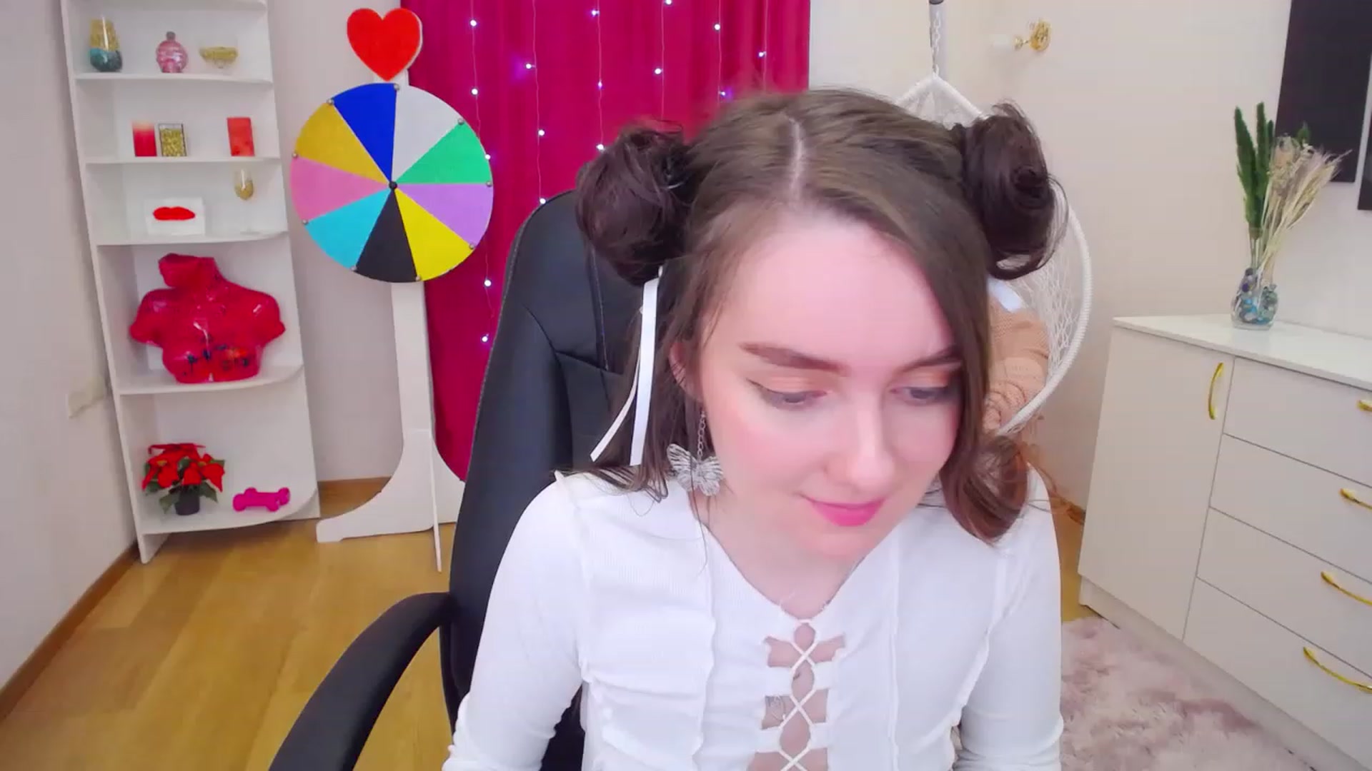 Gallery image thumbnail from Milim_Nava's myfreecams stream on, 05/07/2023, 09:45 image 13 of 20