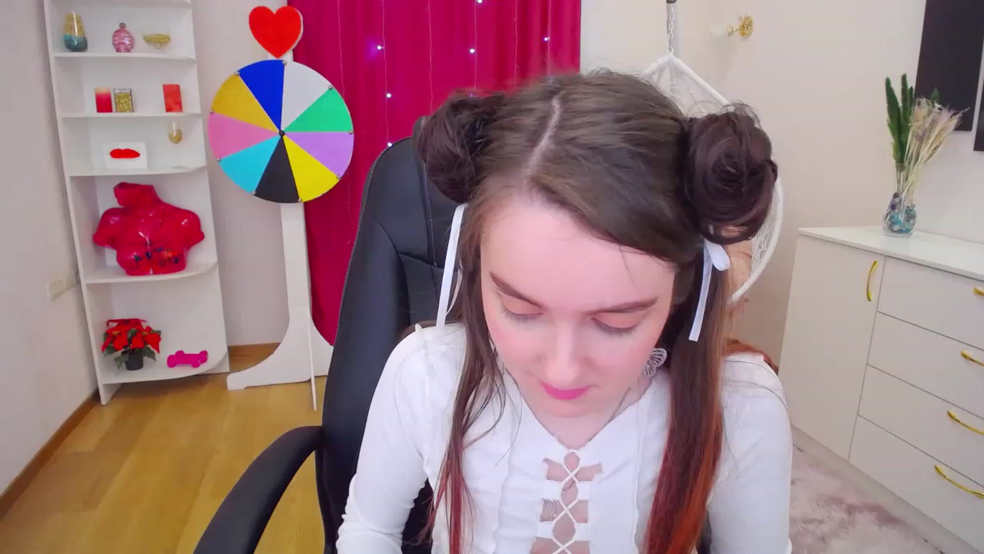 Gallery image thumbnail from Milim_Nava's myfreecams stream on, 05/07/2023, 09:45 image 2 of 20