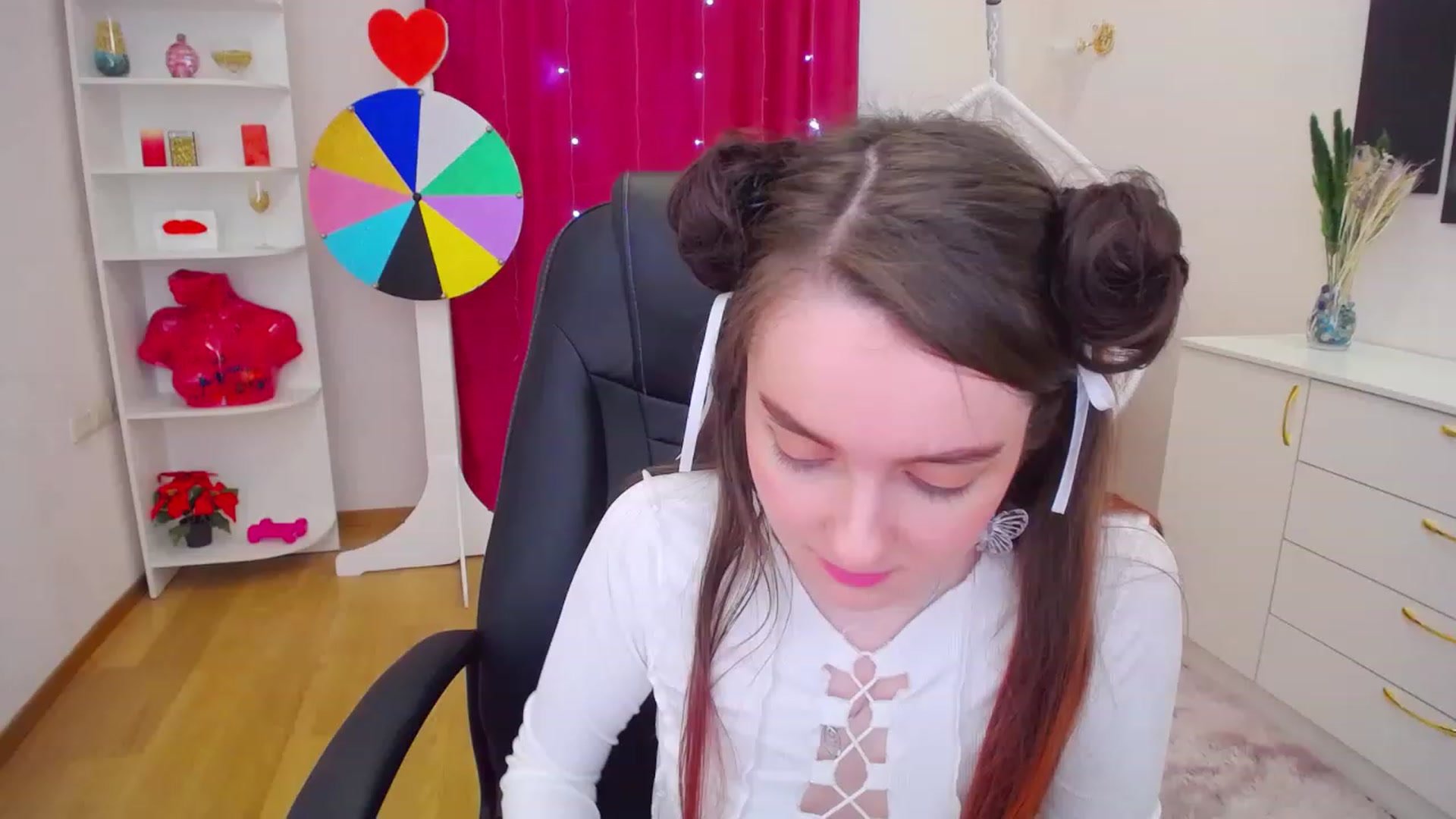 Gallery image thumbnail from Milim_Nava's myfreecams stream on, 05/07/2023, 09:45 image 5 of 20