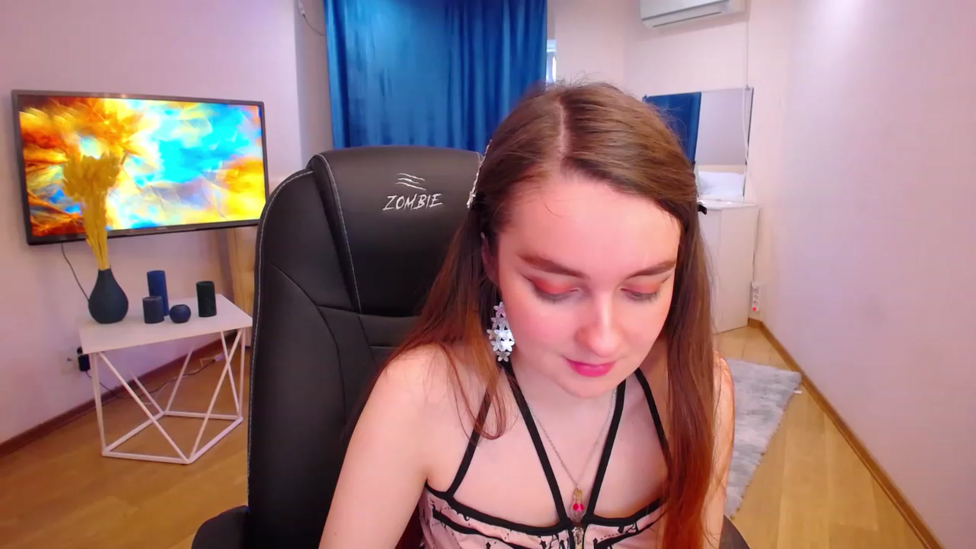 Gallery image thumbnail from Milim_Nava's myfreecams stream on, 05/08/2023, 04:05 image 5 of 20