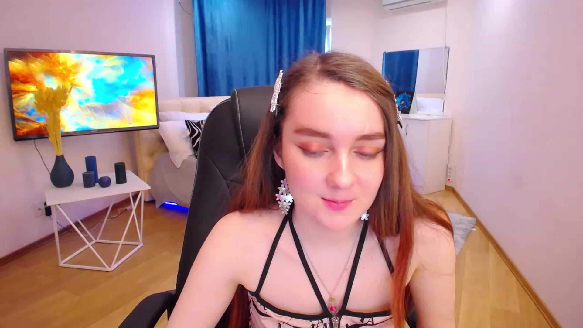 Gallery image thumbnail from Milim_Nava's myfreecams stream on, 05/08/2023, 07:46 image 13 of 20