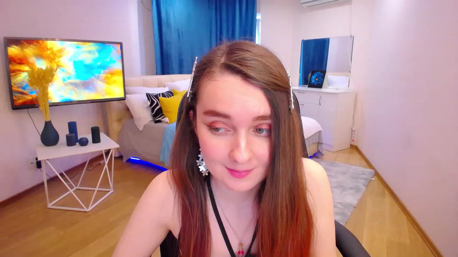 Gallery image thumbnail from Milim_Nava's myfreecams stream on, 05/08/2023, 09:50 image 1 of 20
