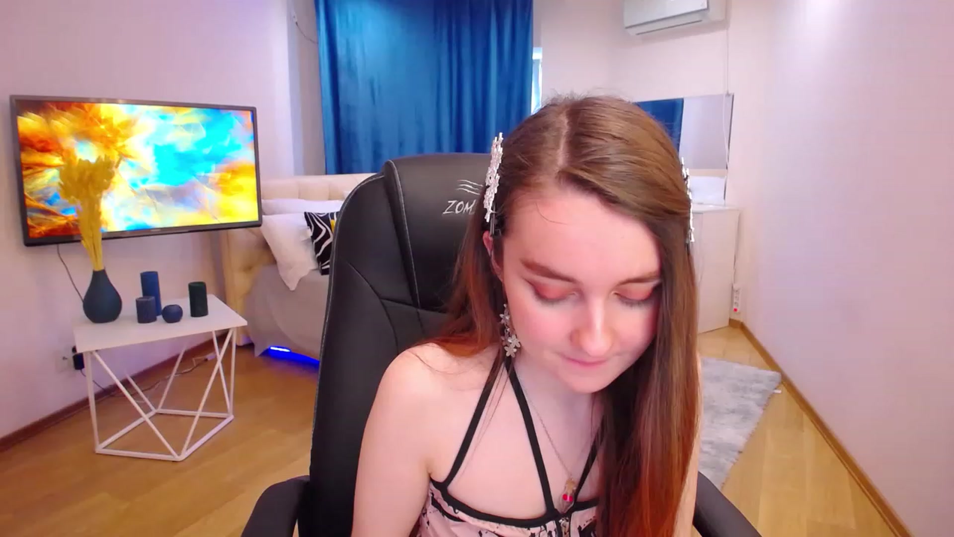 Gallery image thumbnail from Milim_Nava's myfreecams stream on, 05/08/2023, 09:50 image 9 of 20