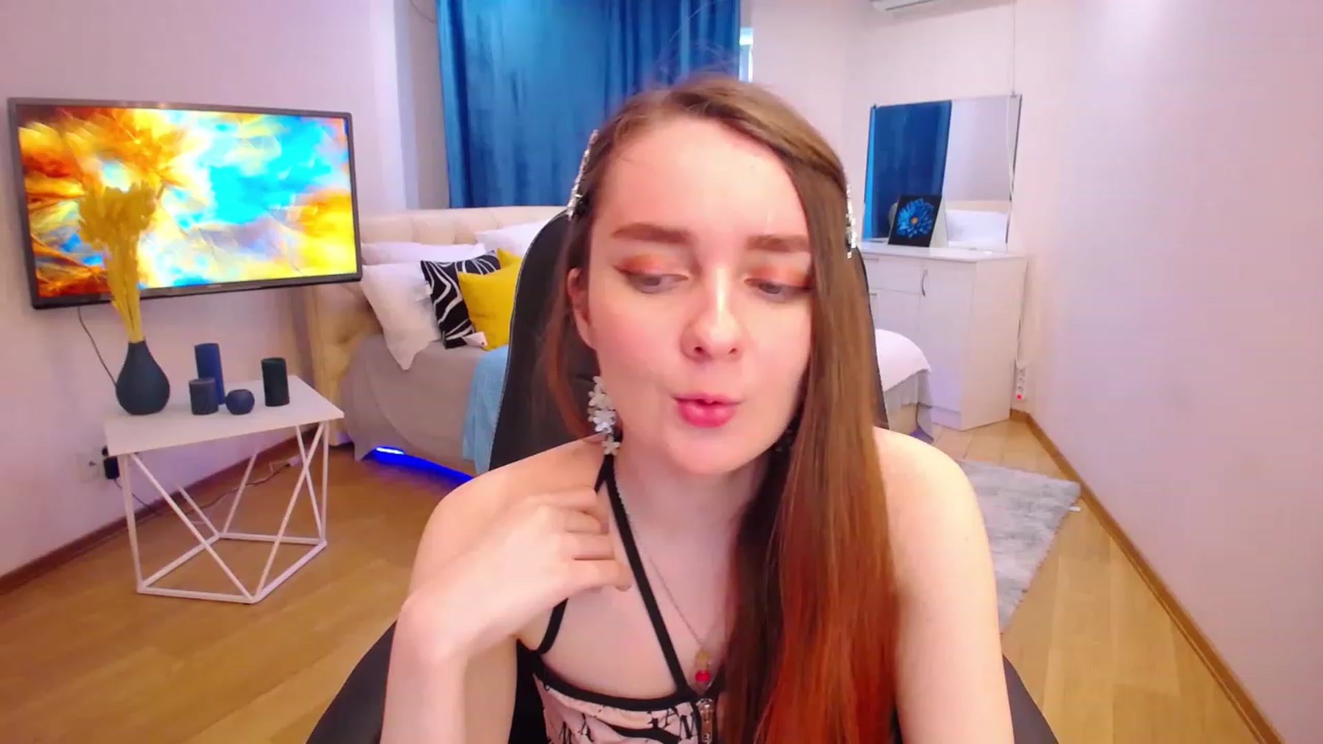 Gallery image thumbnail from Milim_Nava's myfreecams stream on, 05/08/2023, 09:50 image 18 of 20