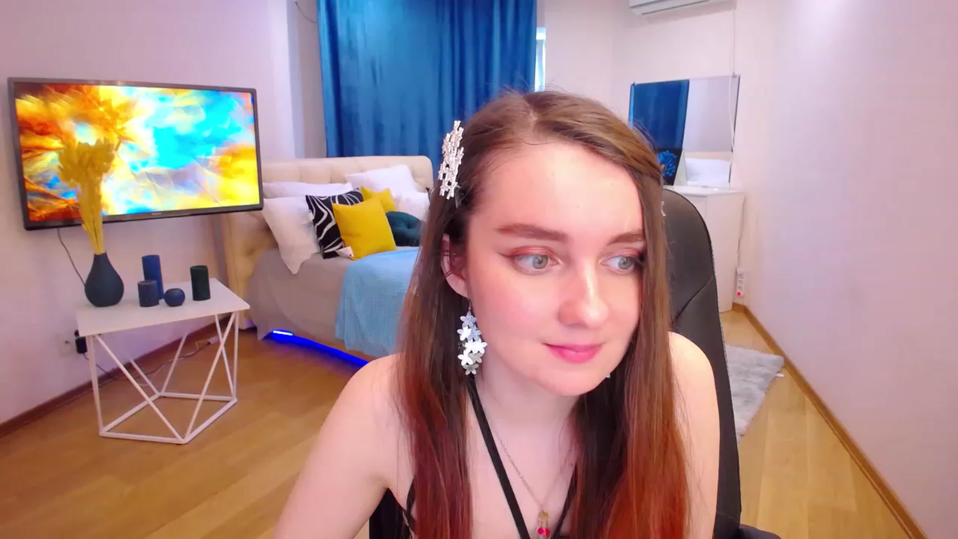 Gallery image thumbnail from Milim_Nava's myfreecams stream on, 05/08/2023, 09:50 image 3 of 20