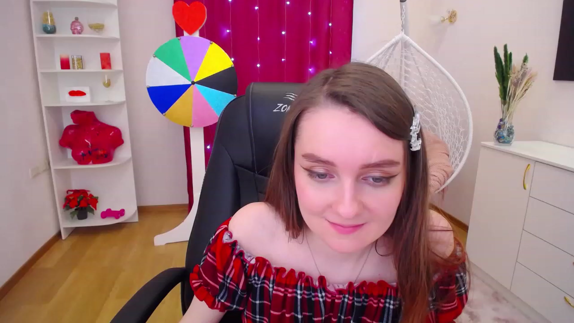 Gallery image thumbnail from Milim_Nava's myfreecams stream on, 05/14/2023, 09:06 image 5 of 20