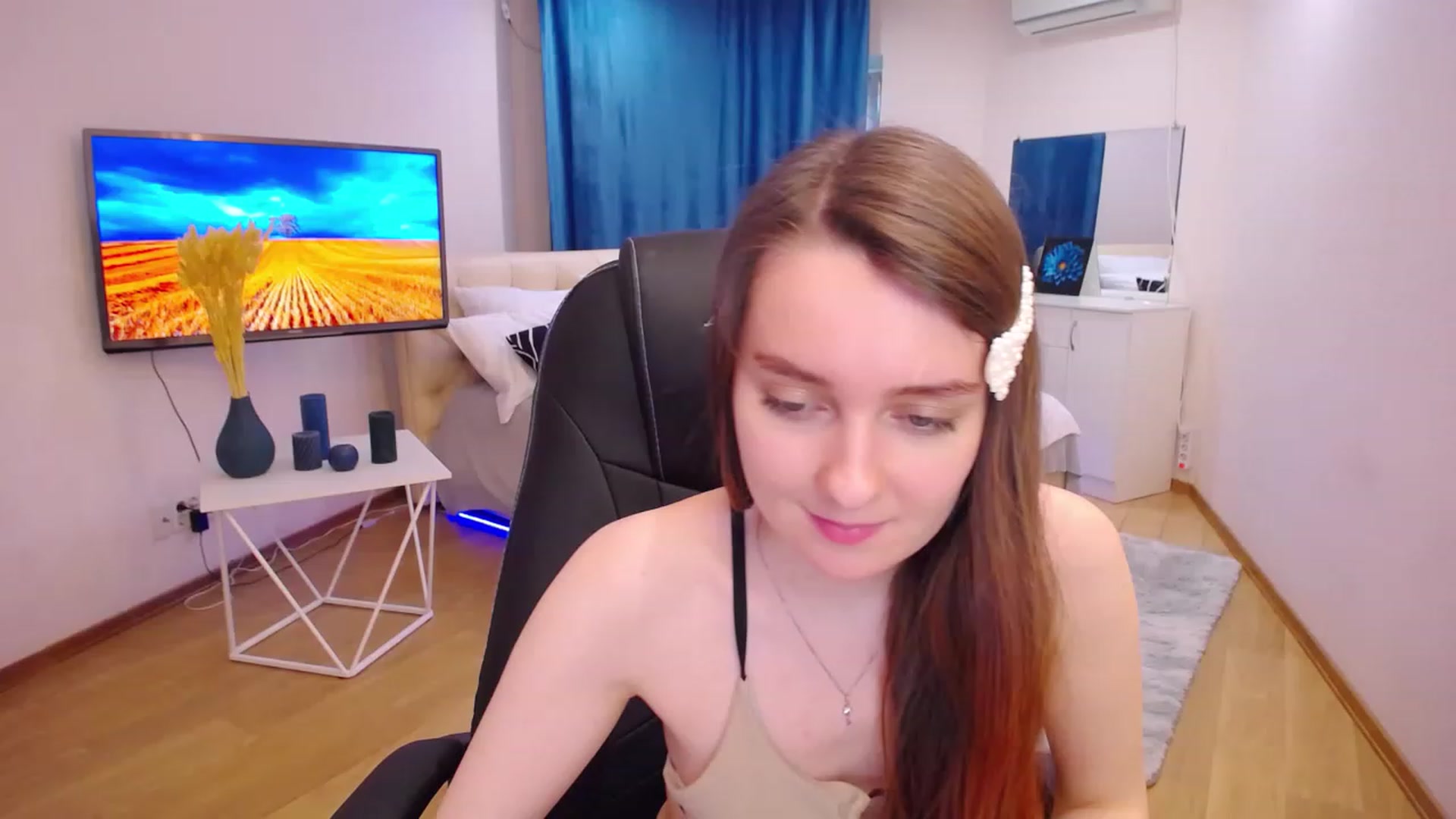 Gallery image thumbnail from Milim_Nava's myfreecams stream on, 05/16/2023, 09:47 image 9 of 20
