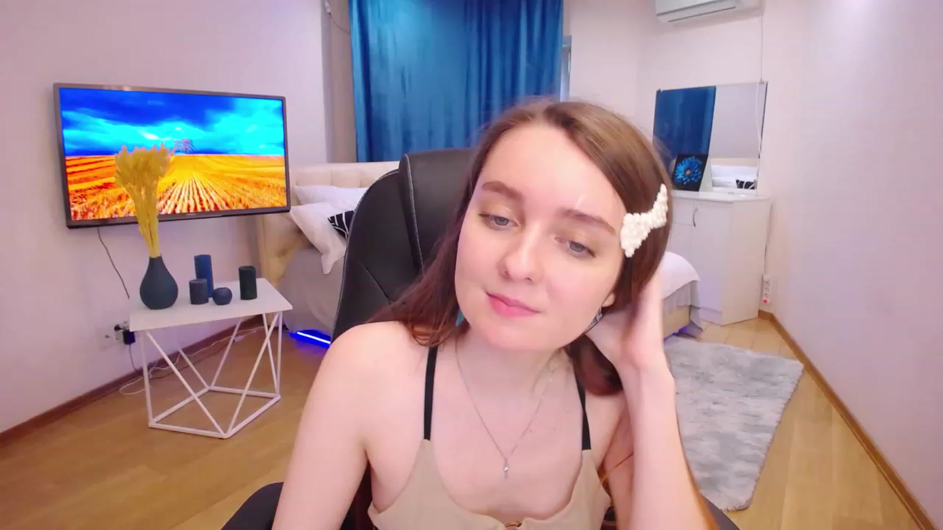 Gallery image thumbnail from Milim_Nava's myfreecams stream on, 05/16/2023, 09:47 image 15 of 20