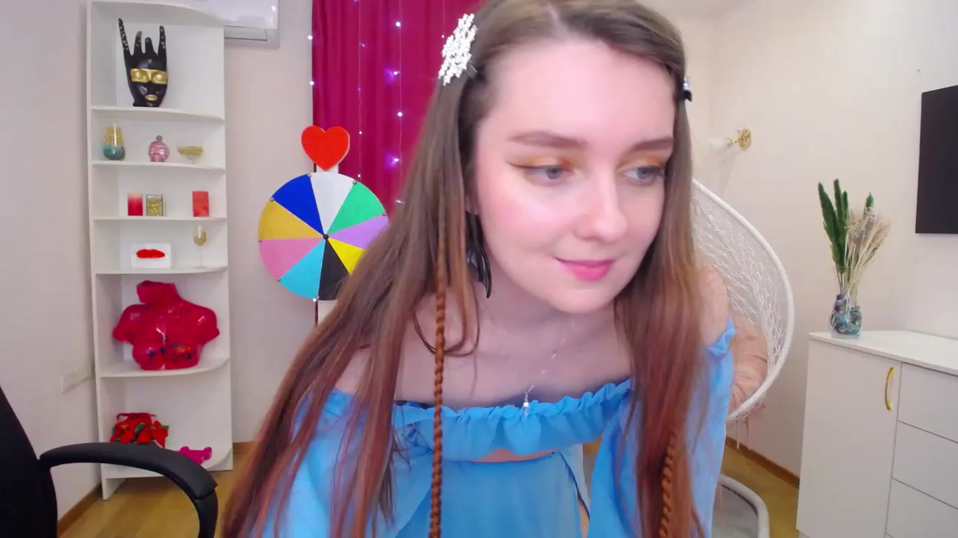 Gallery image thumbnail from Milim_Nava's myfreecams stream on, 05/17/2023, 07:16 image 16 of 20