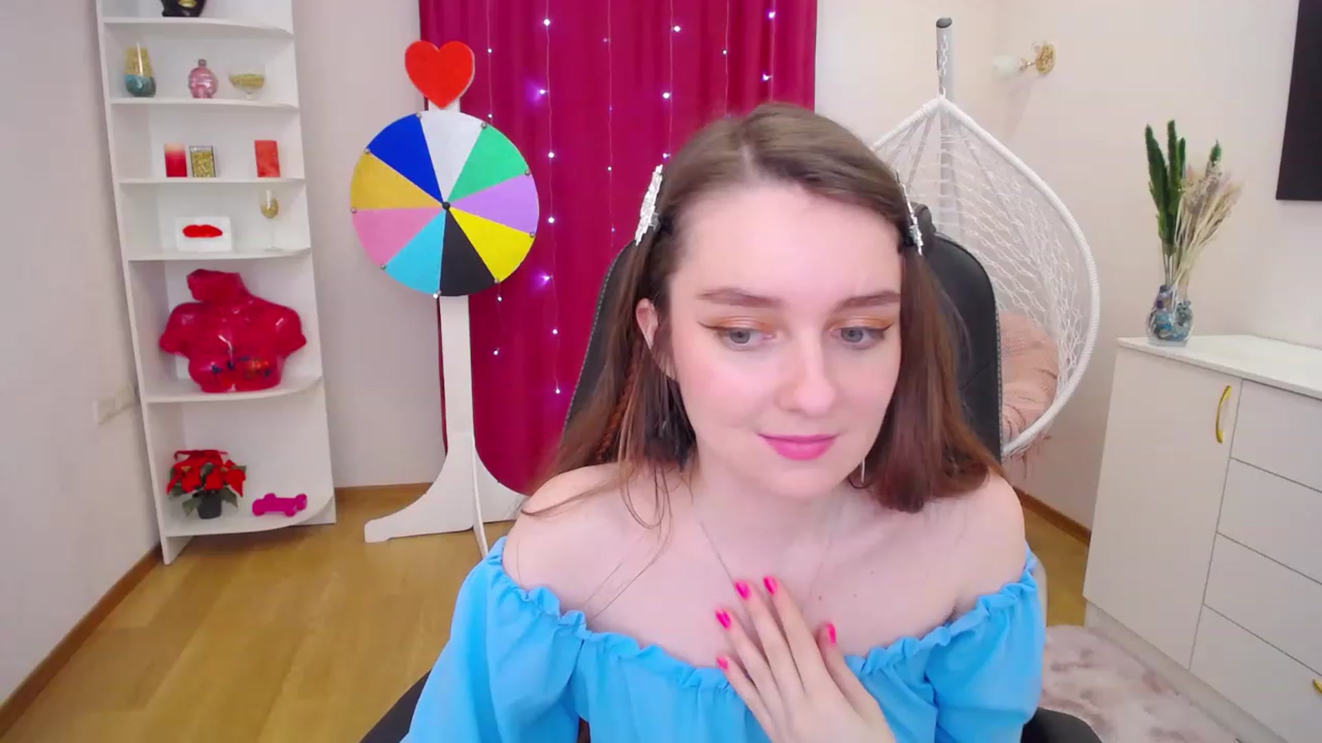 Gallery image thumbnail from Milim_Nava's myfreecams stream on, 05/17/2023, 09:48 image 16 of 20