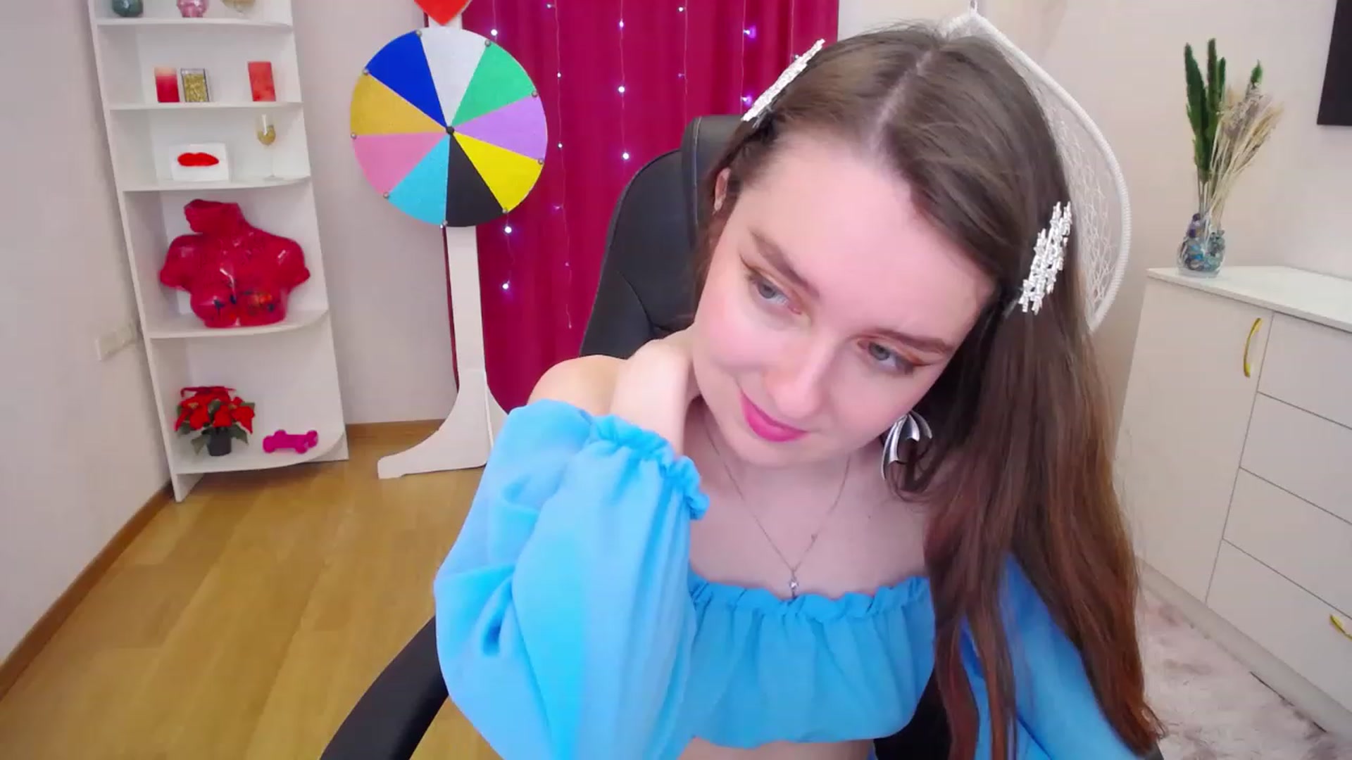 Gallery image thumbnail from Milim_Nava's myfreecams stream on, 05/17/2023, 09:48 image 14 of 20