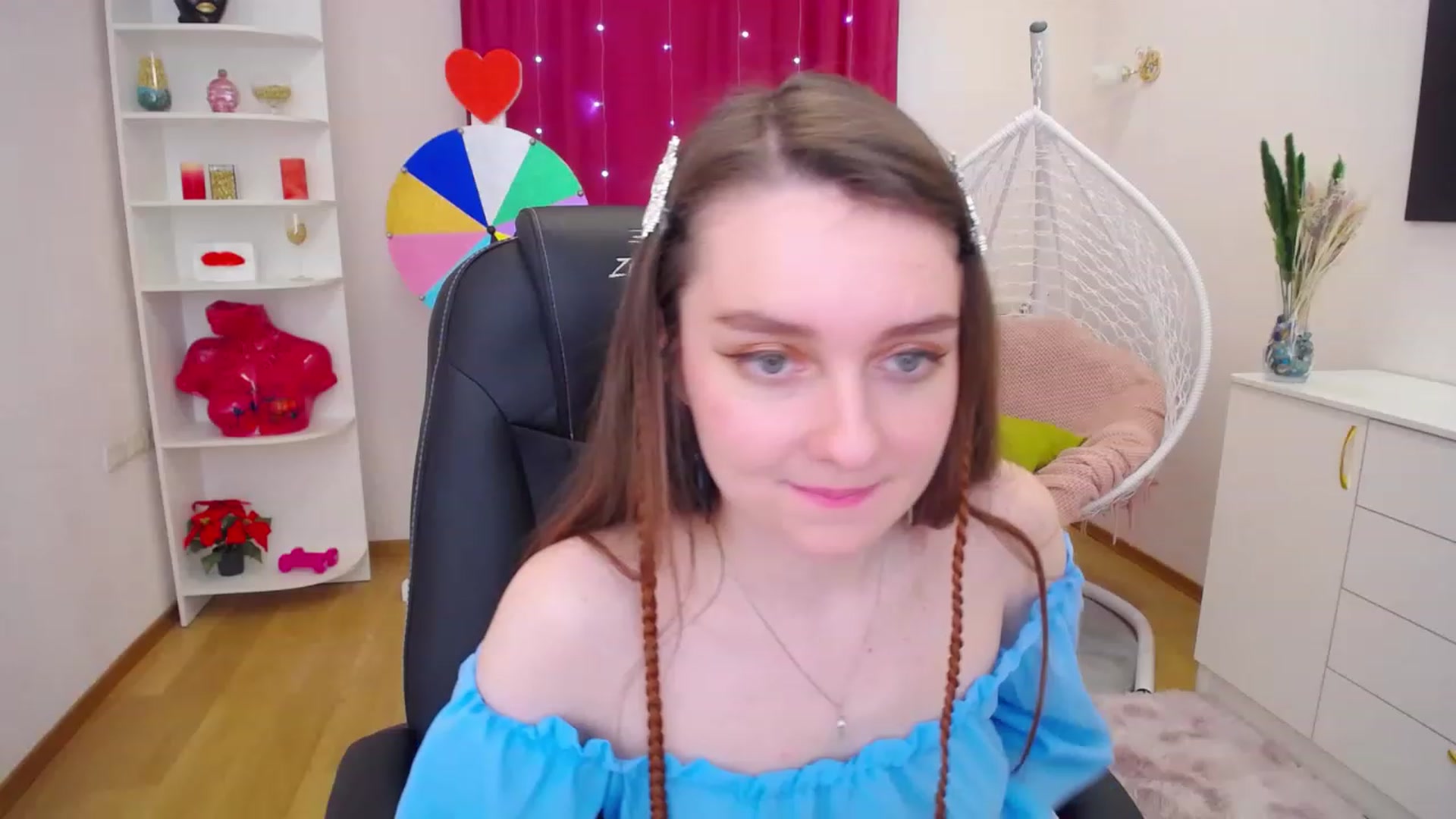 Gallery image thumbnail from Milim_Nava's myfreecams stream on, 05/17/2023, 09:48 image 2 of 20