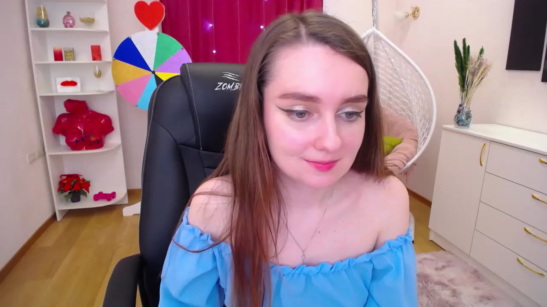 Gallery image thumbnail from Milim_Nava's myfreecams stream on, 05/21/2023, 13:32 image 18 of 20