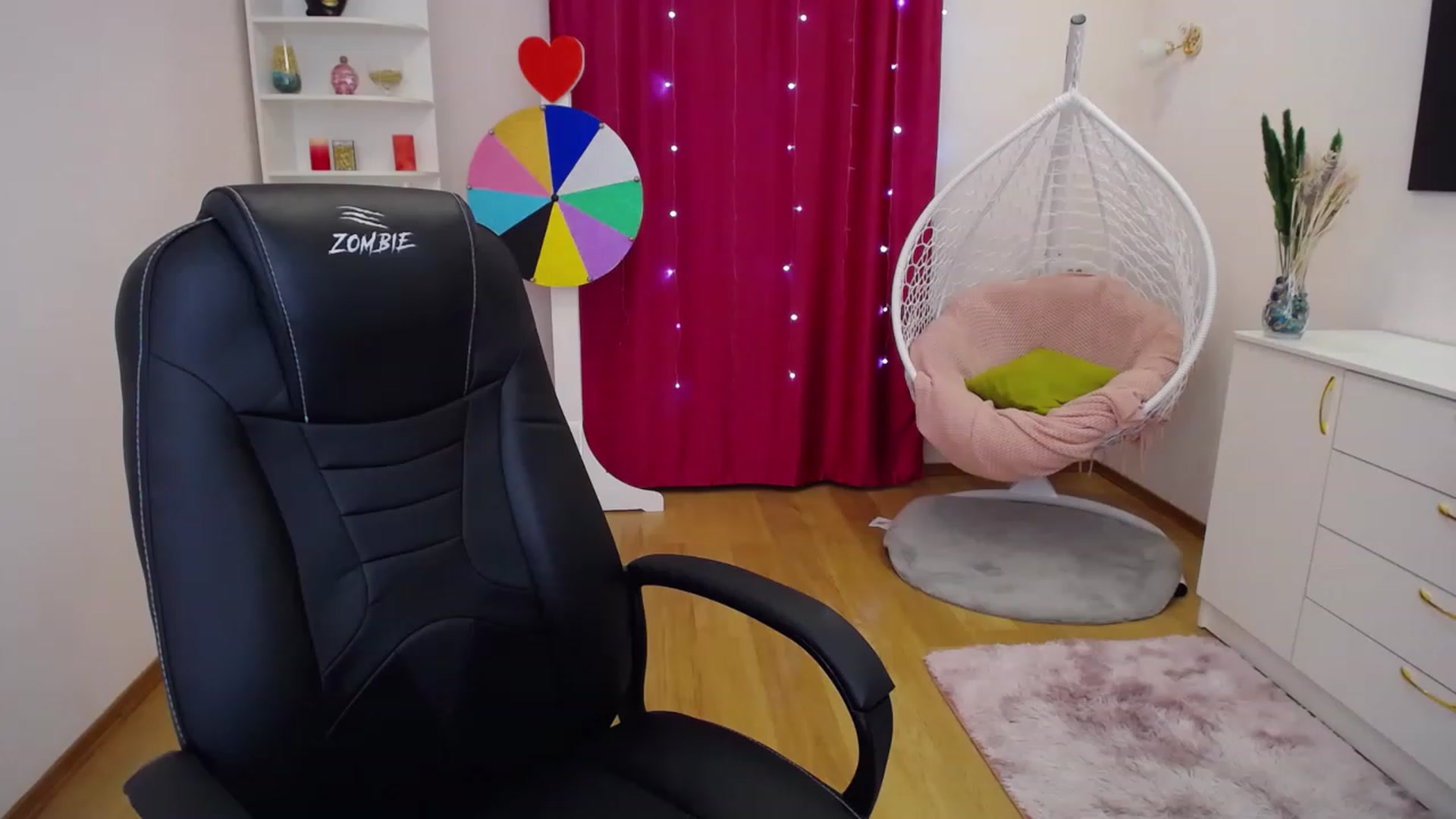 Gallery image thumbnail from Milim_Nava's myfreecams stream on, 05/24/2023, 09:50 image 17 of 20