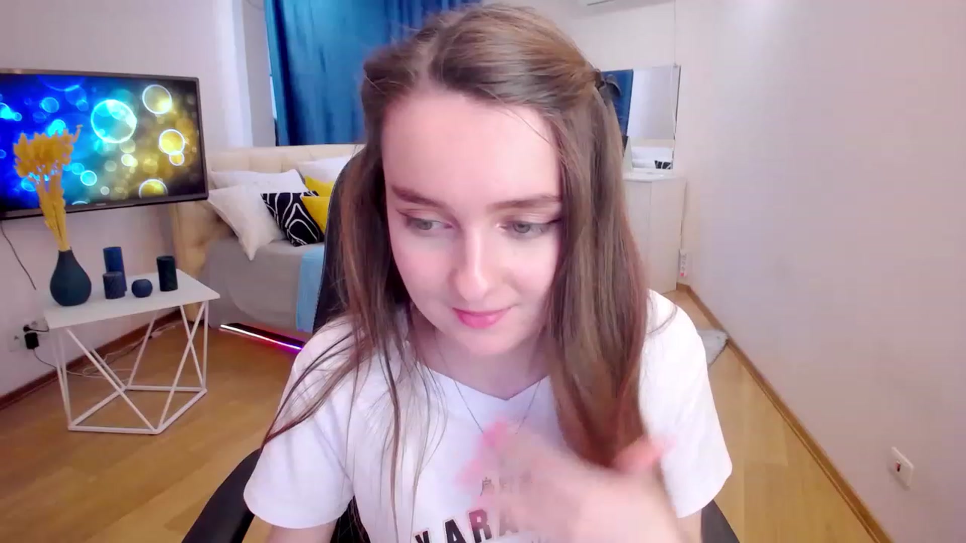 Gallery image thumbnail from Milim_Nava's myfreecams stream on, 05/26/2023, 09:20 image 11 of 20